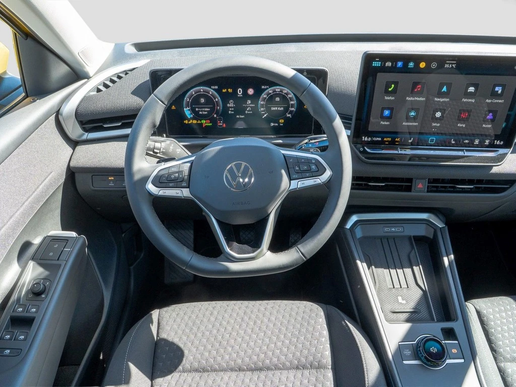 Volkswagen-T-Roc-image-7