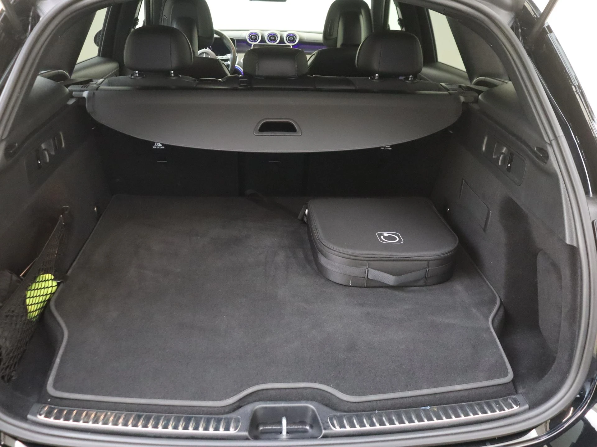 Mercedes-Benz-GLC-image-26