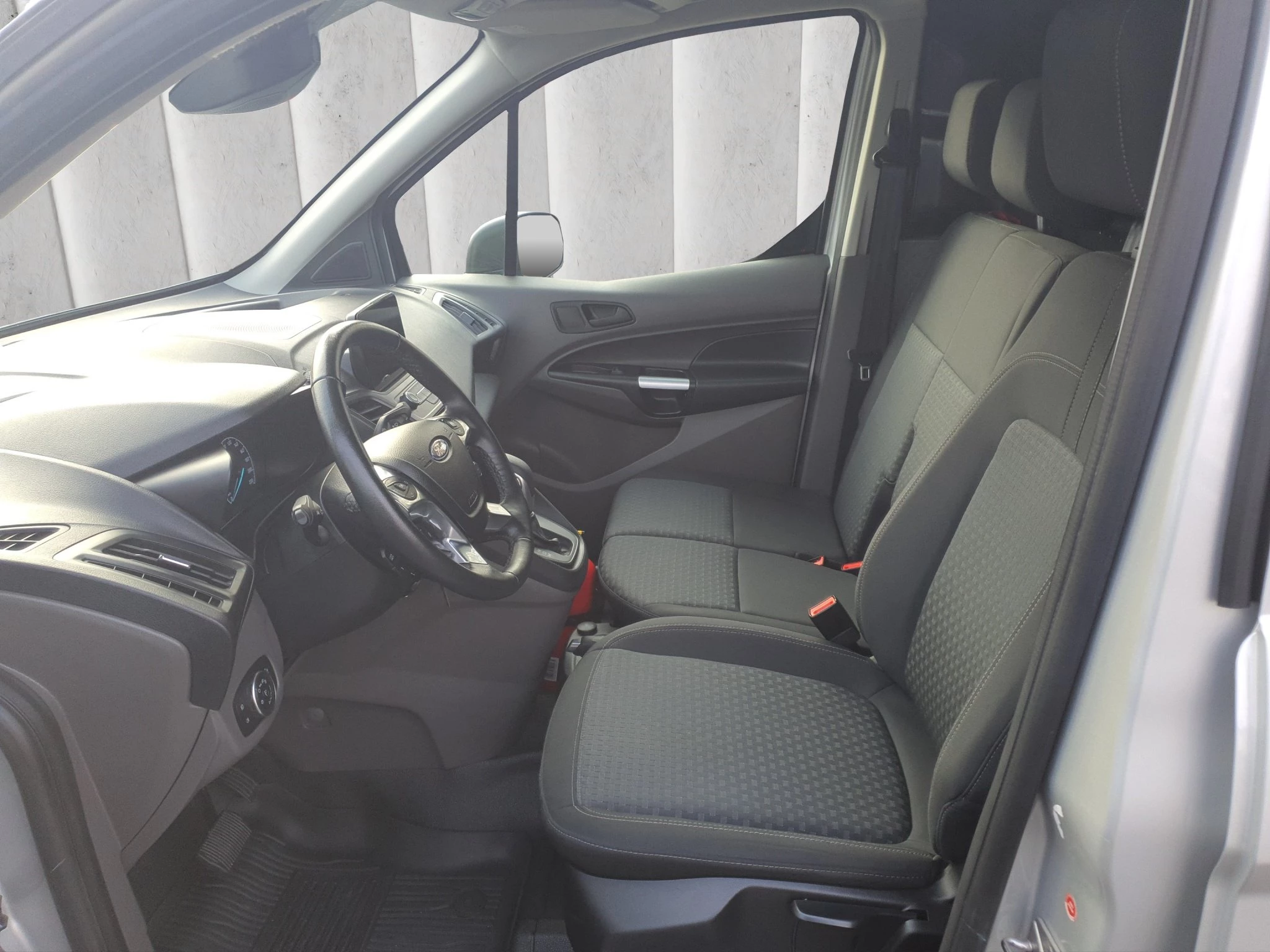 Ford-Transit Connect-image-9
