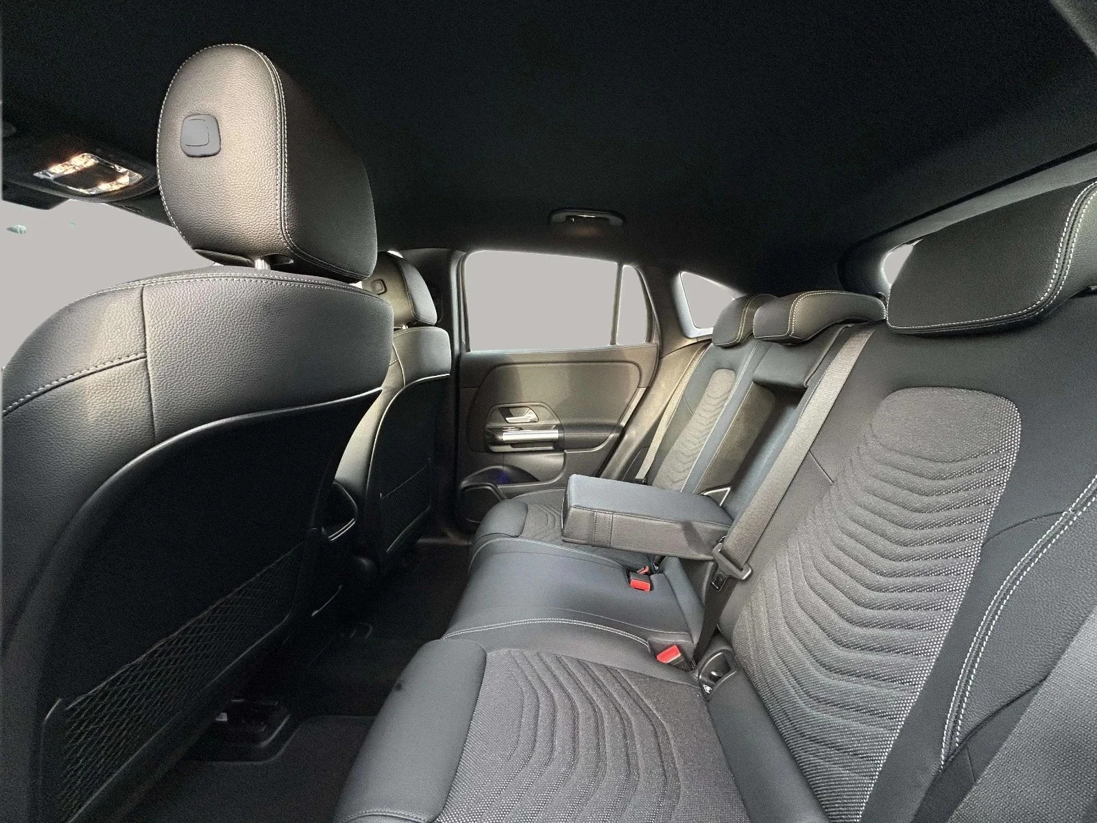 Mercedes-Benz-EQA-image-10