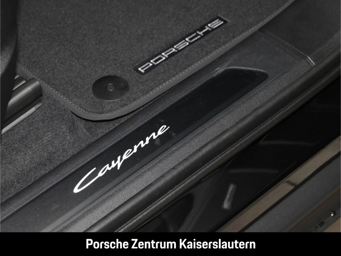 Porsche Cayenne E-Hybrid Surround-View InnoDrive BOSE -