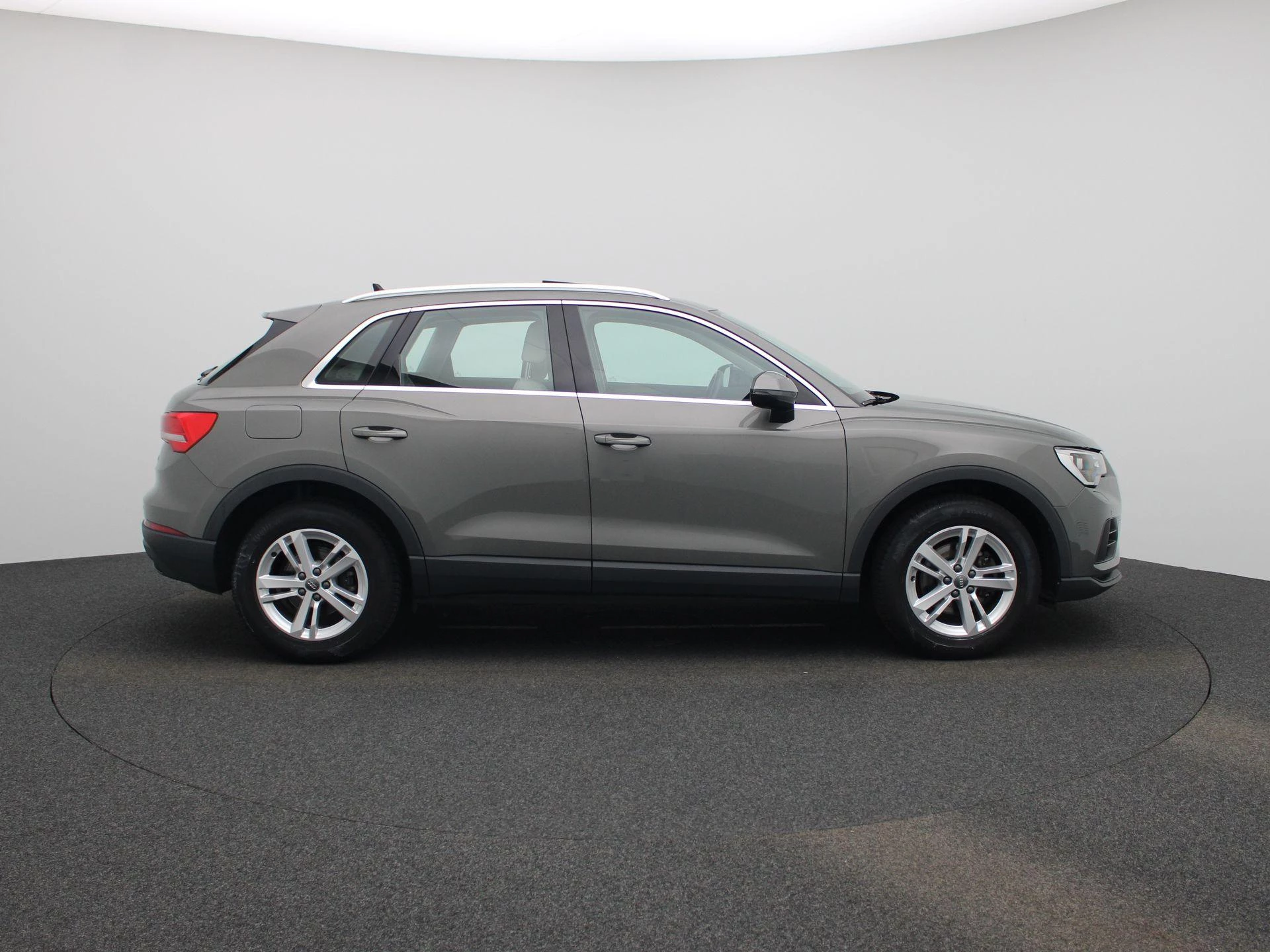 Audi Q3 35 TFSI S tronic Bus. Ed. Attraction