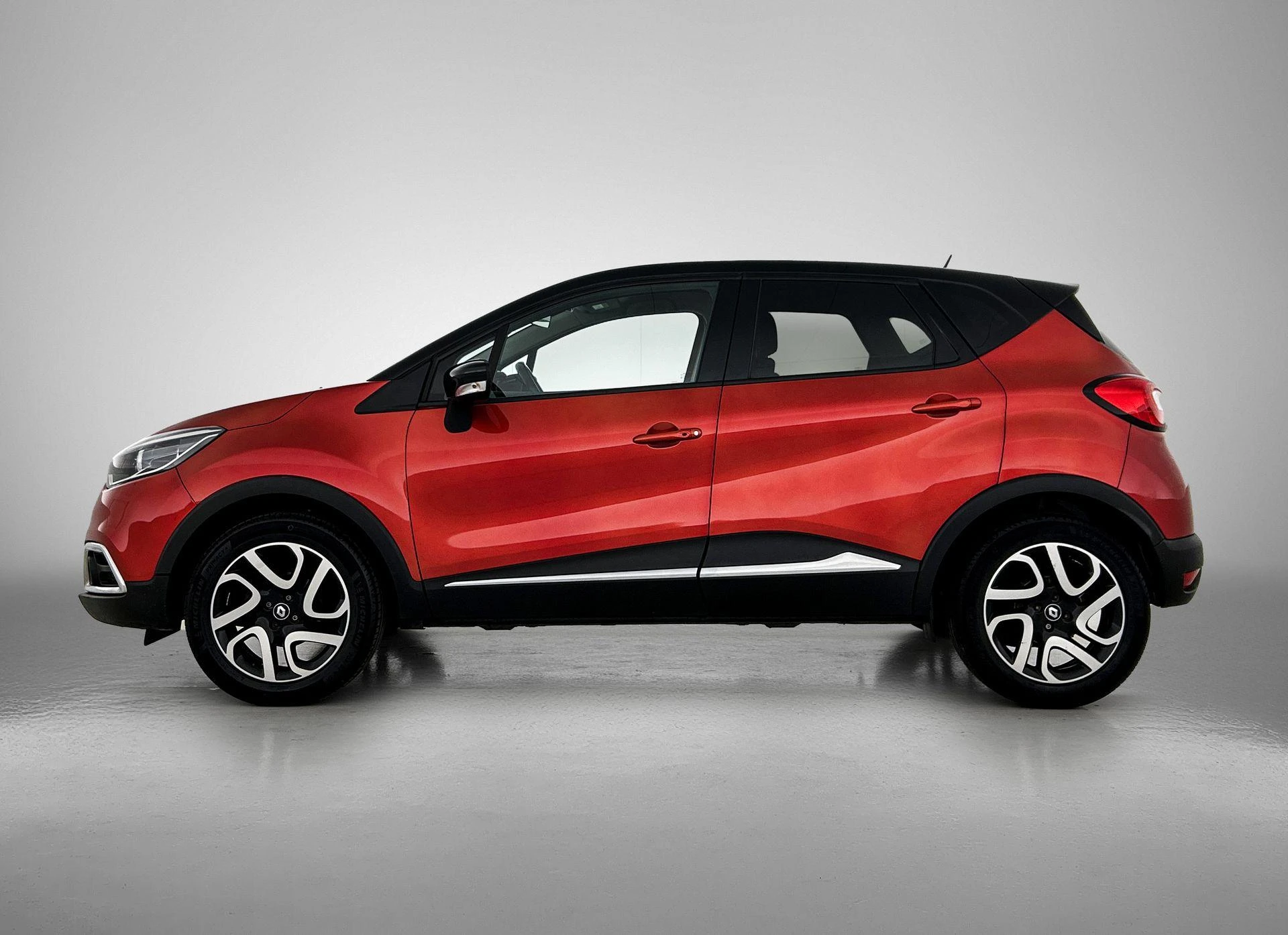 Renault-Captur-image-1