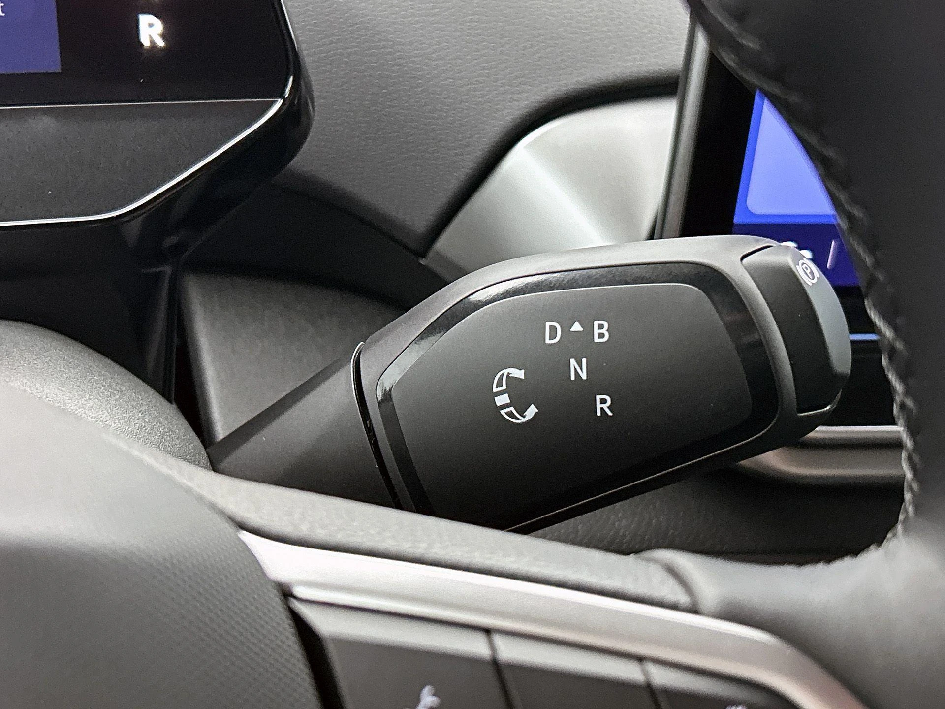 Volkswagen-ID.4-image-12