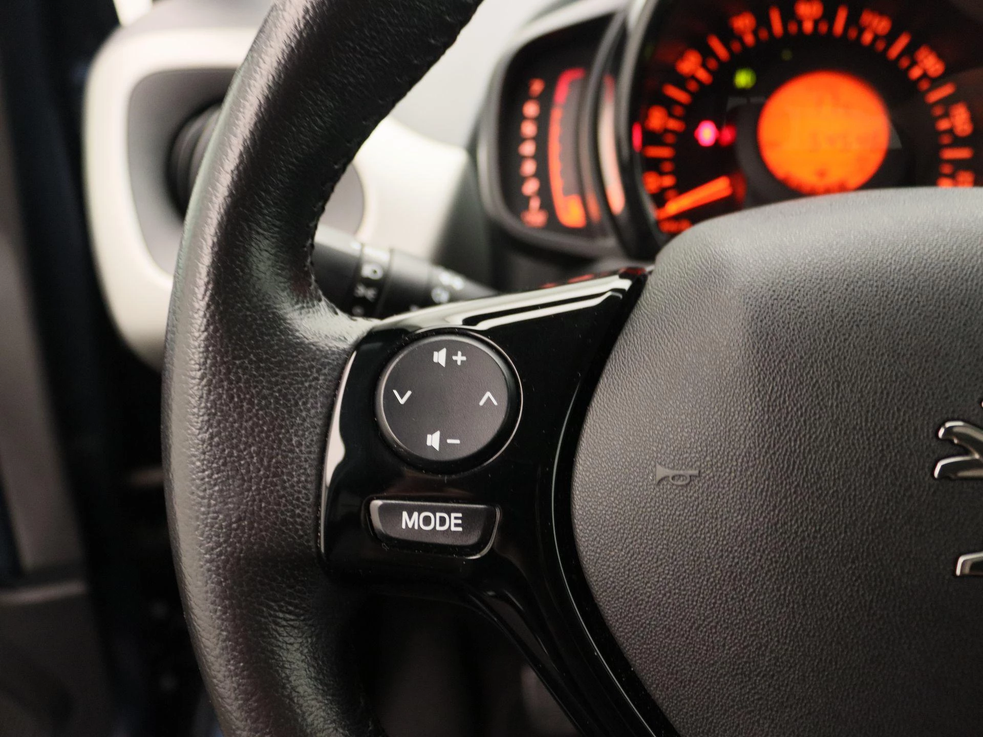 Peugeot 108 1.0 e-VTi Allure