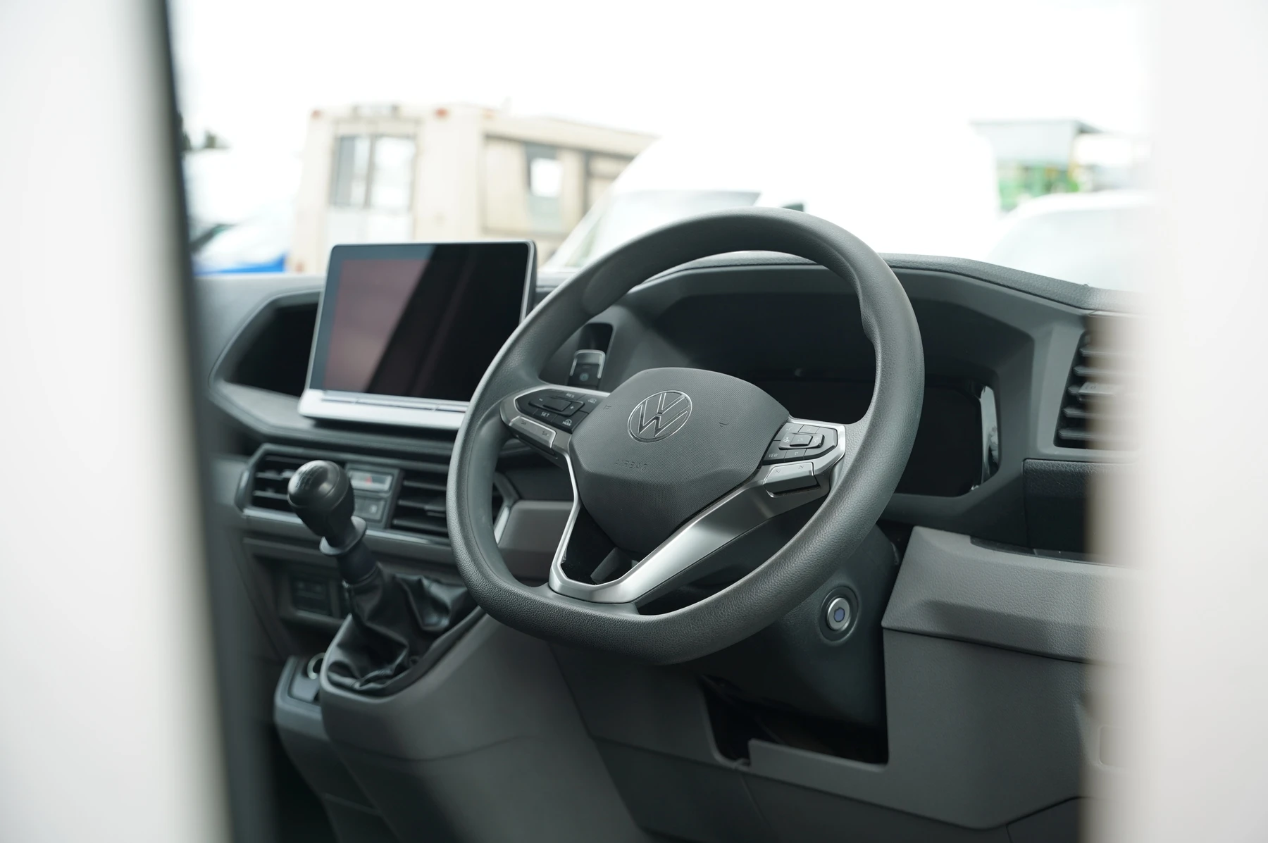 Volkswagen-Crafter-image-13