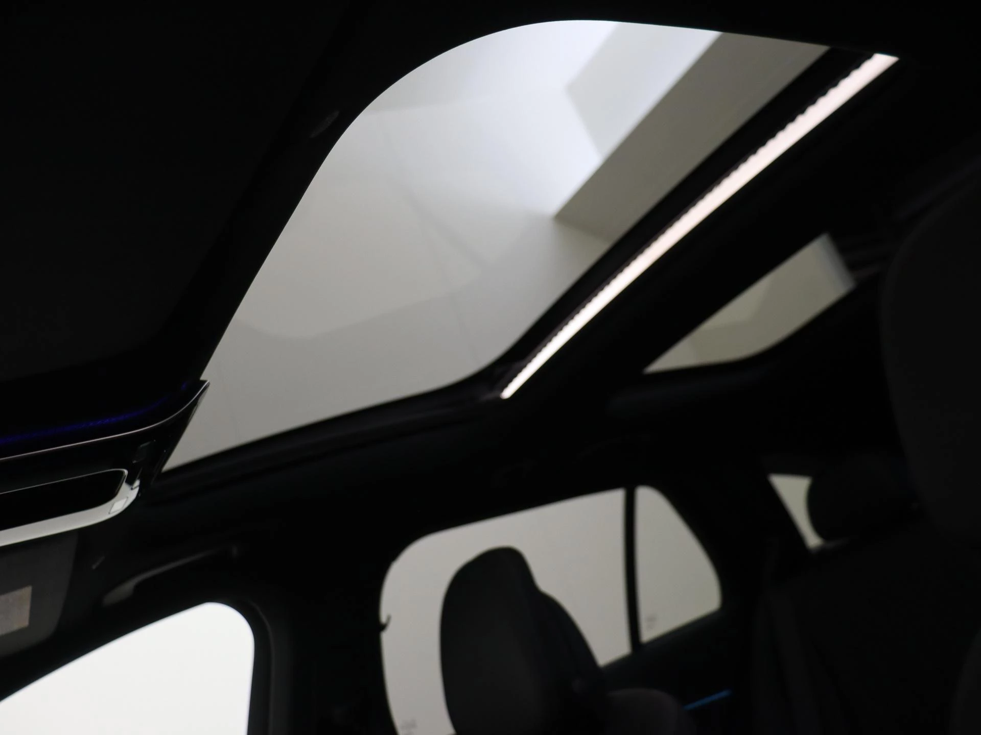Mercedes-Benz-E-Klasse-image-26