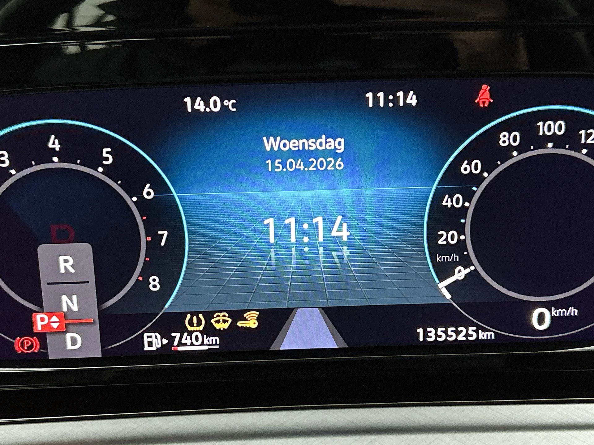 Volkswagen-Golf-image-18