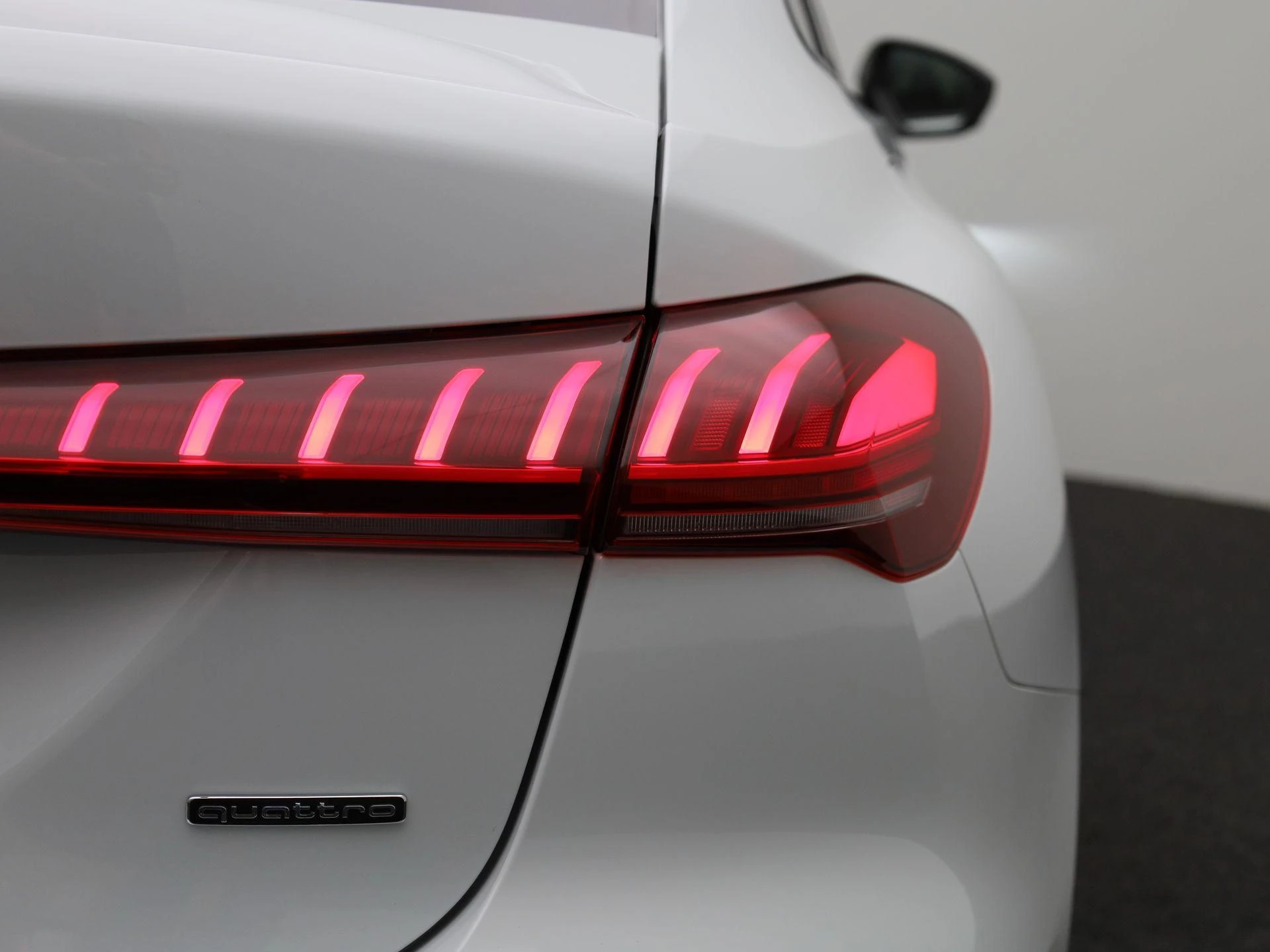 Audi A5 Limousine 2.0 e-hybrid quattro S edition 299 PK
