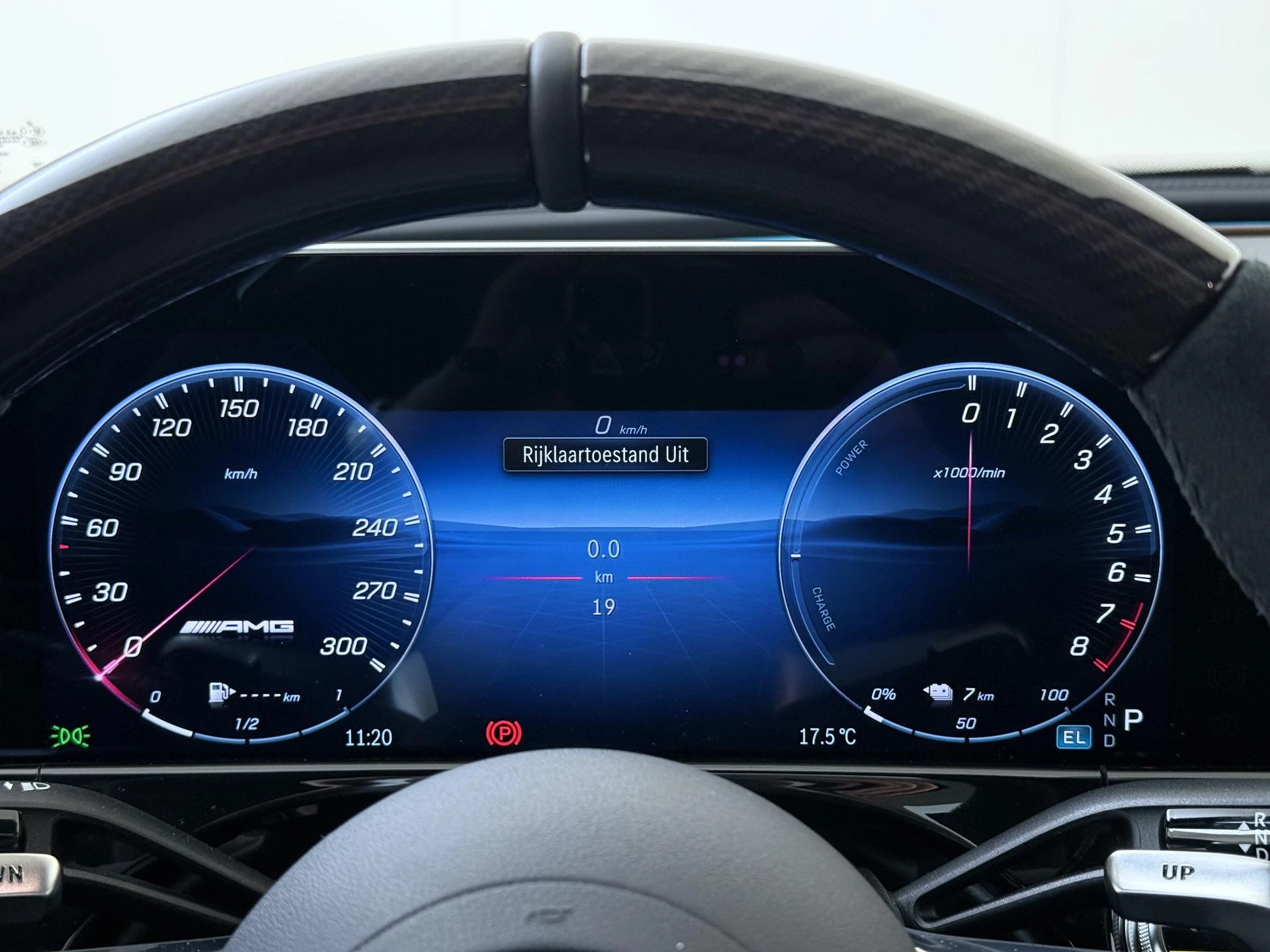 Mercedes-Benz-E-Klasse-image-19