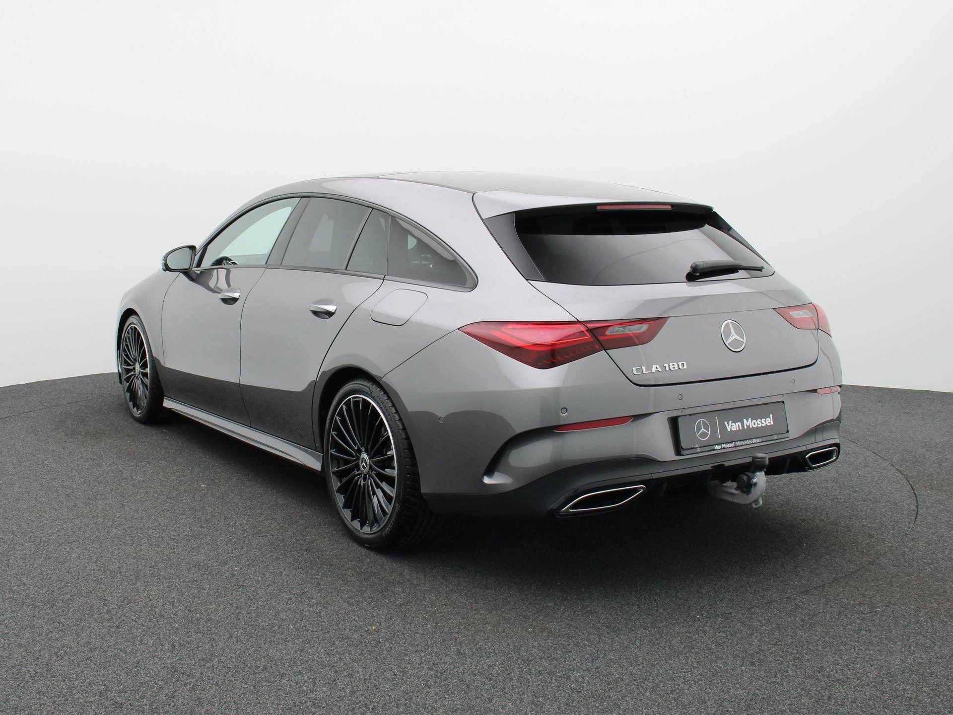 Mercedes-Benz-CLA-image-1