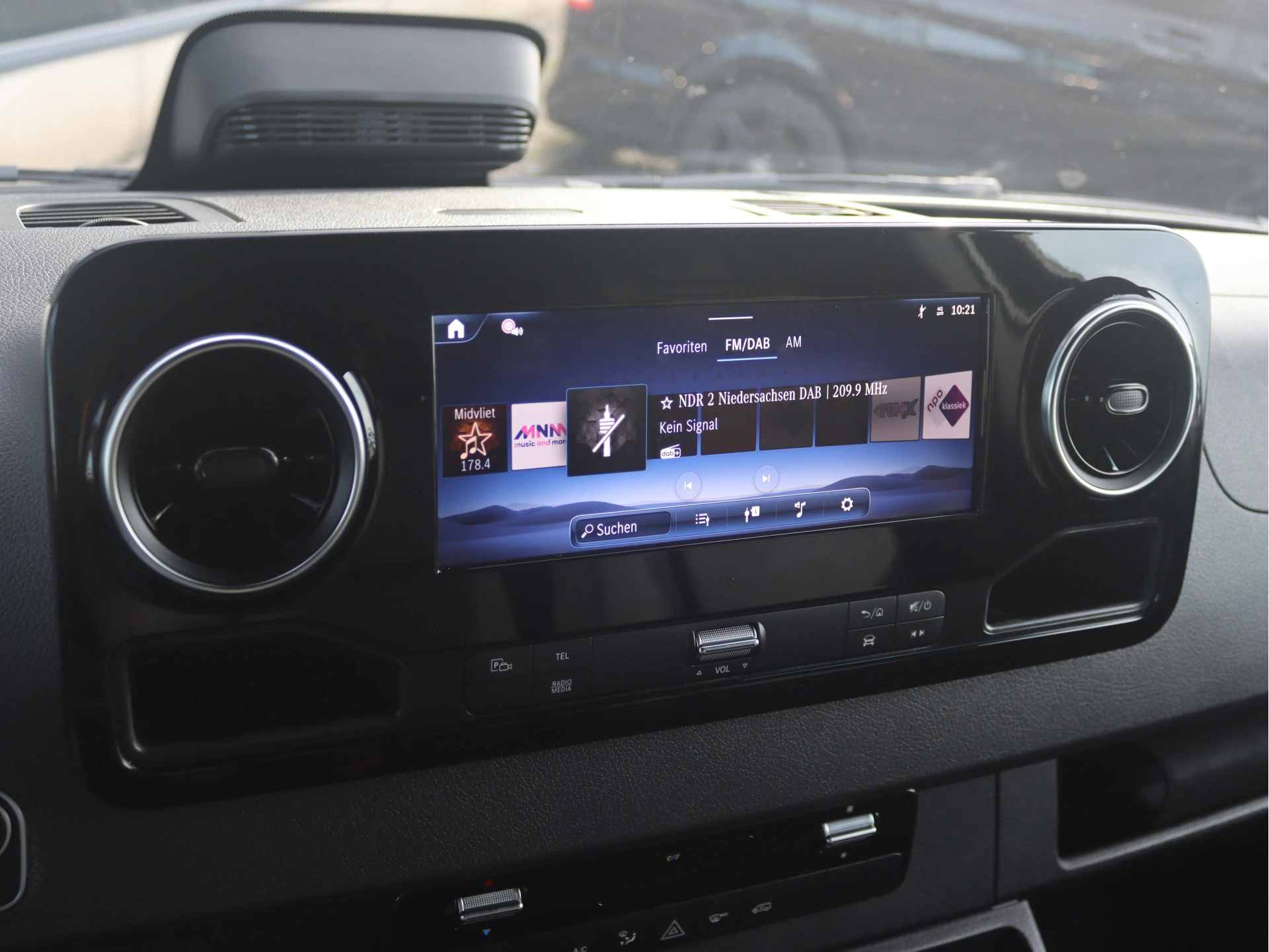 Mercedes-Benz-Sprinter-image-8