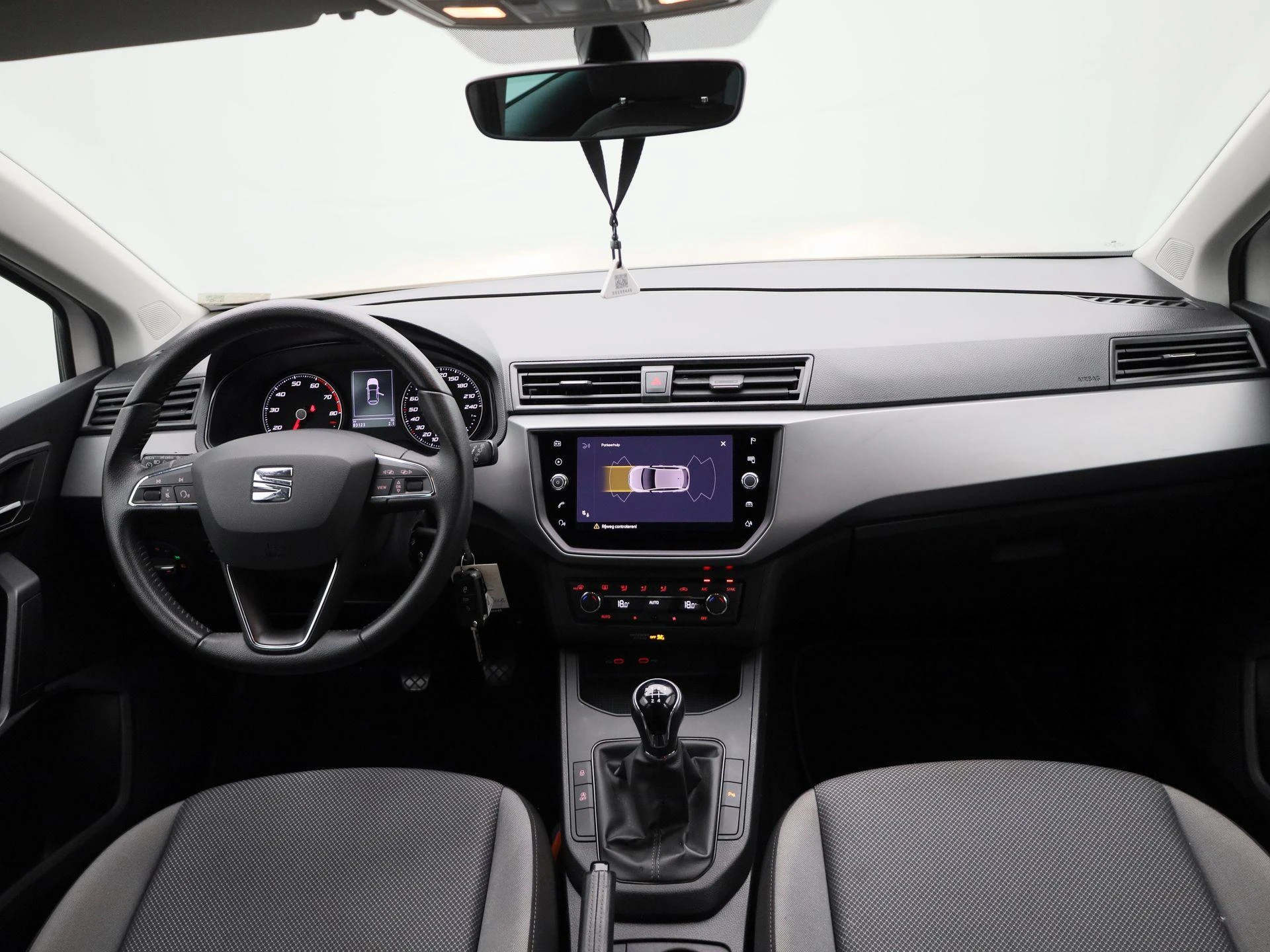SEAT-Ibiza-image-31