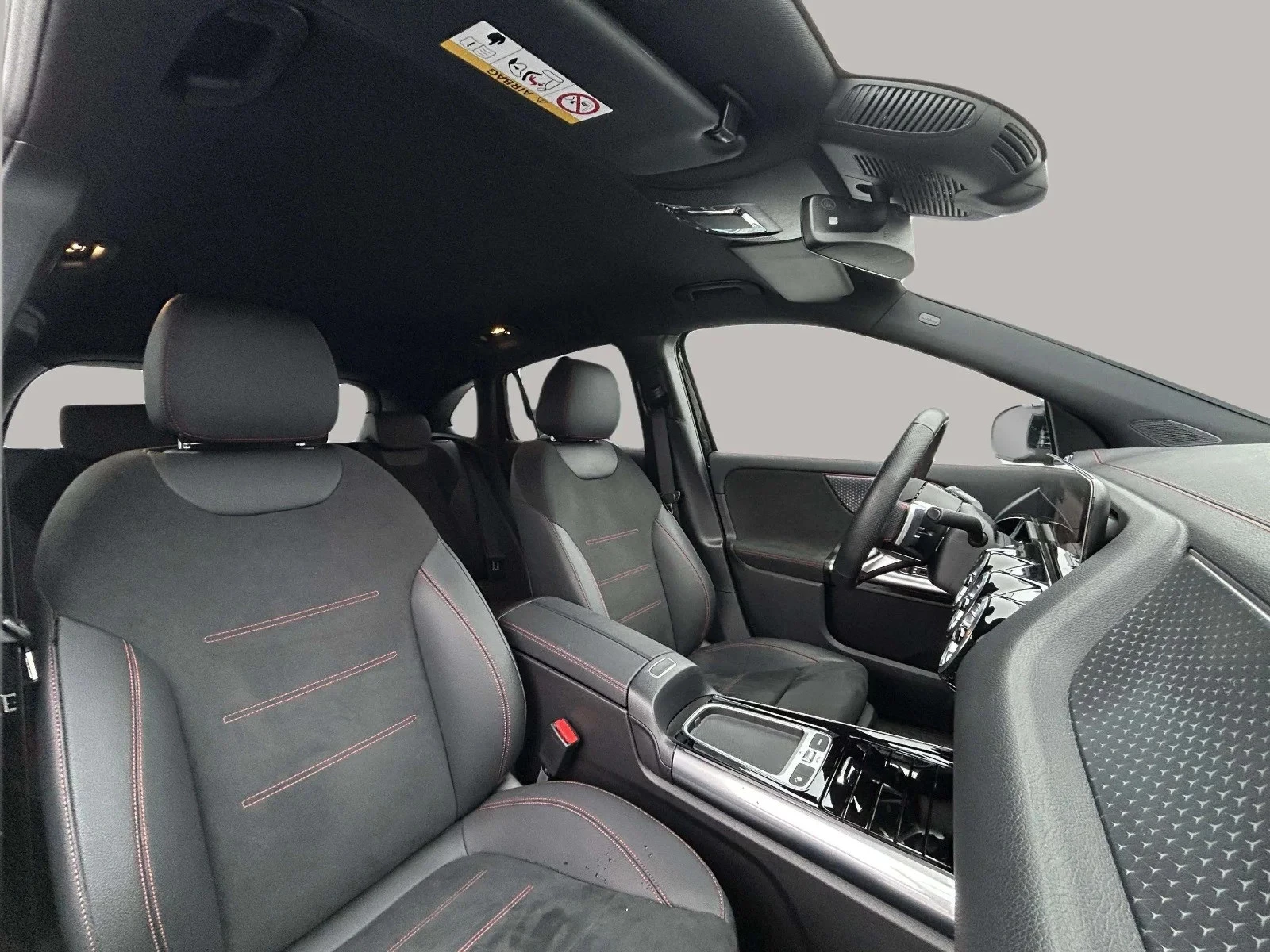 Mercedes-Benz-EQA-image-12