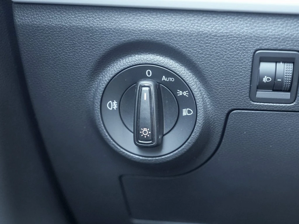 SEAT-Arona-image-17