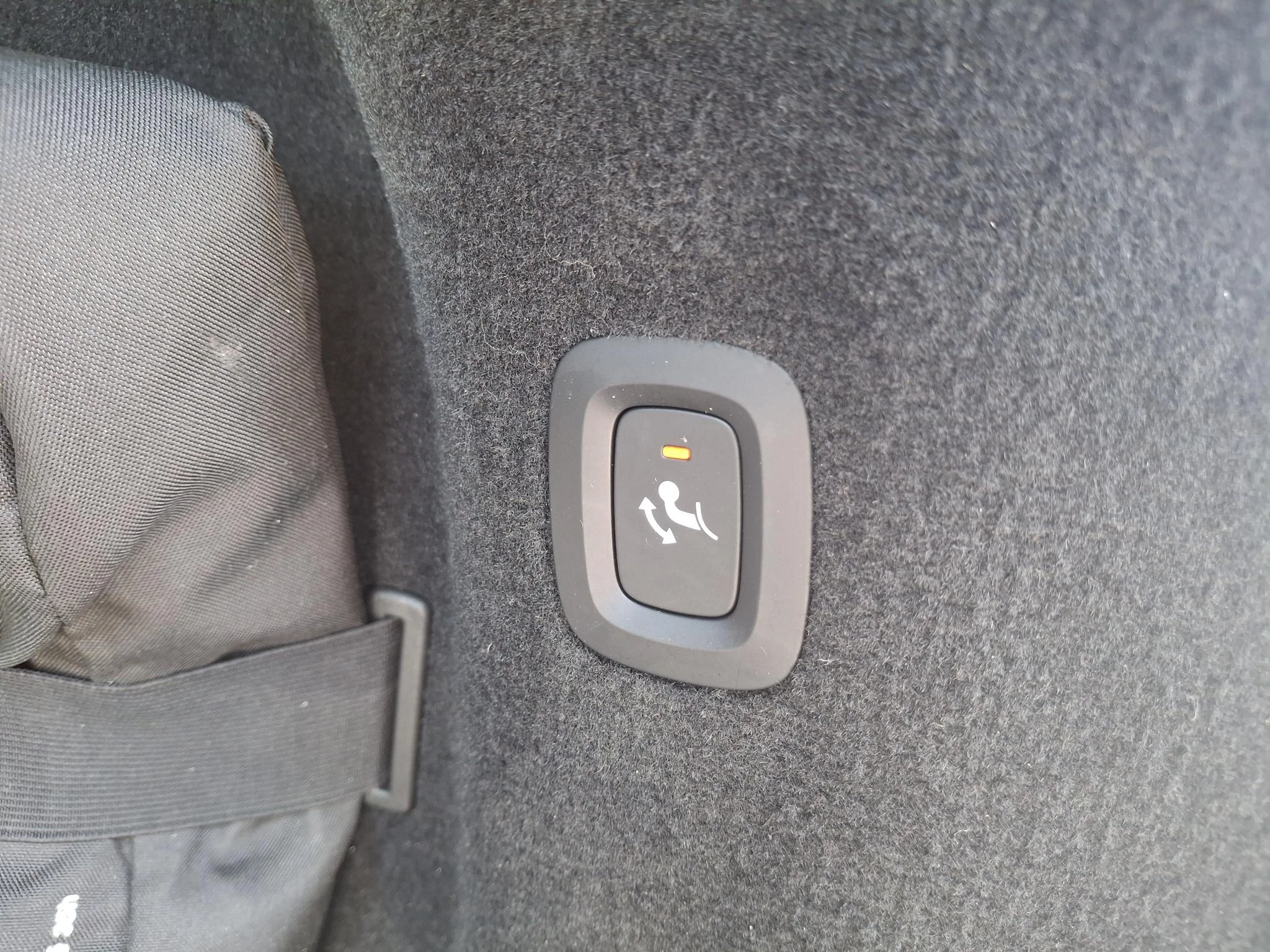 Volvo-V90-image-15