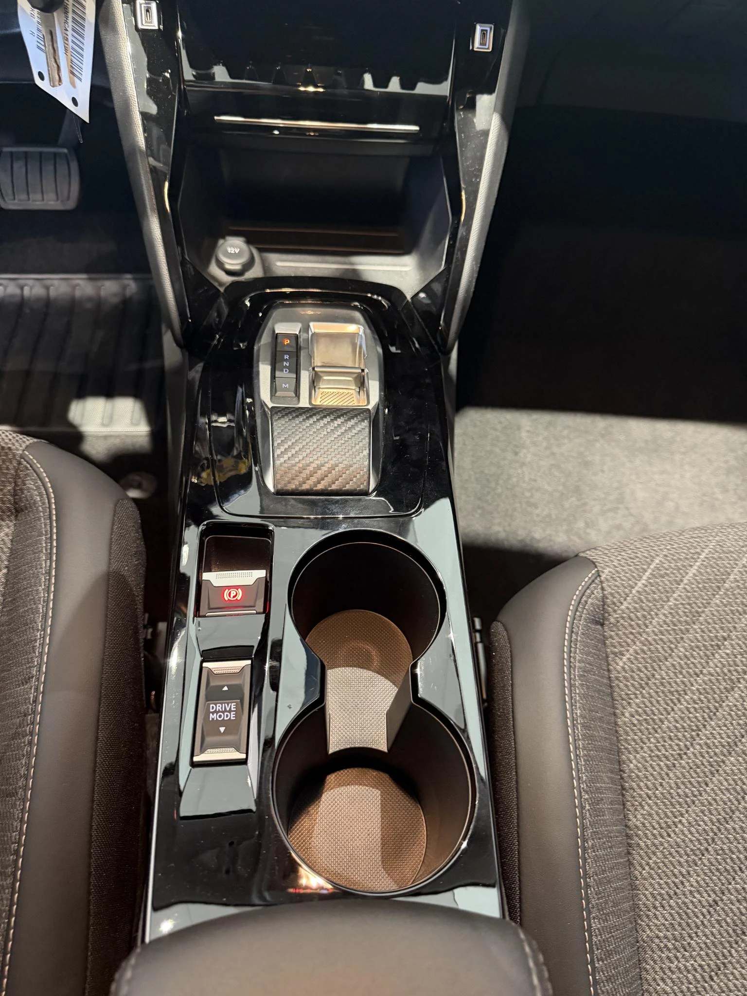 Peugeot-208-image-13