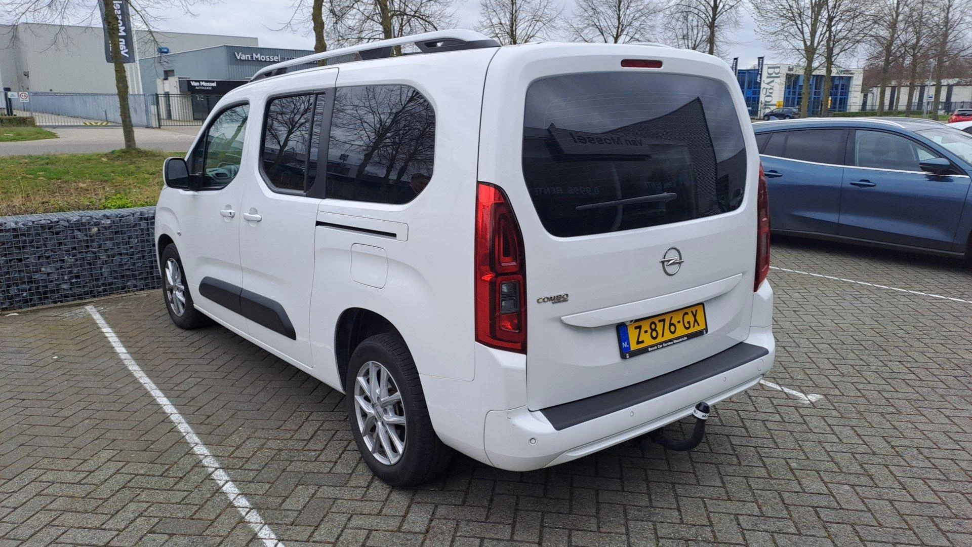 Opel-Combo-image-1