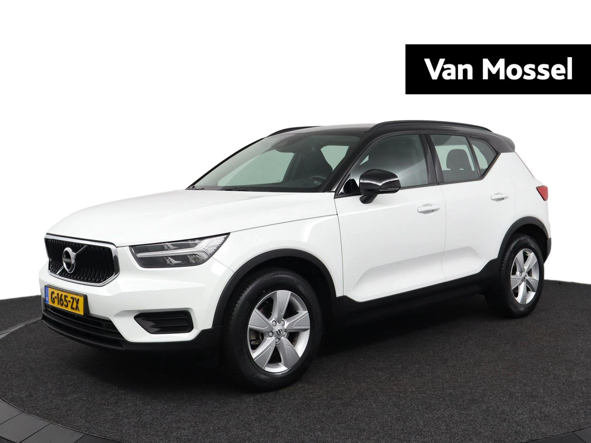 Volvo-XC40-image-0