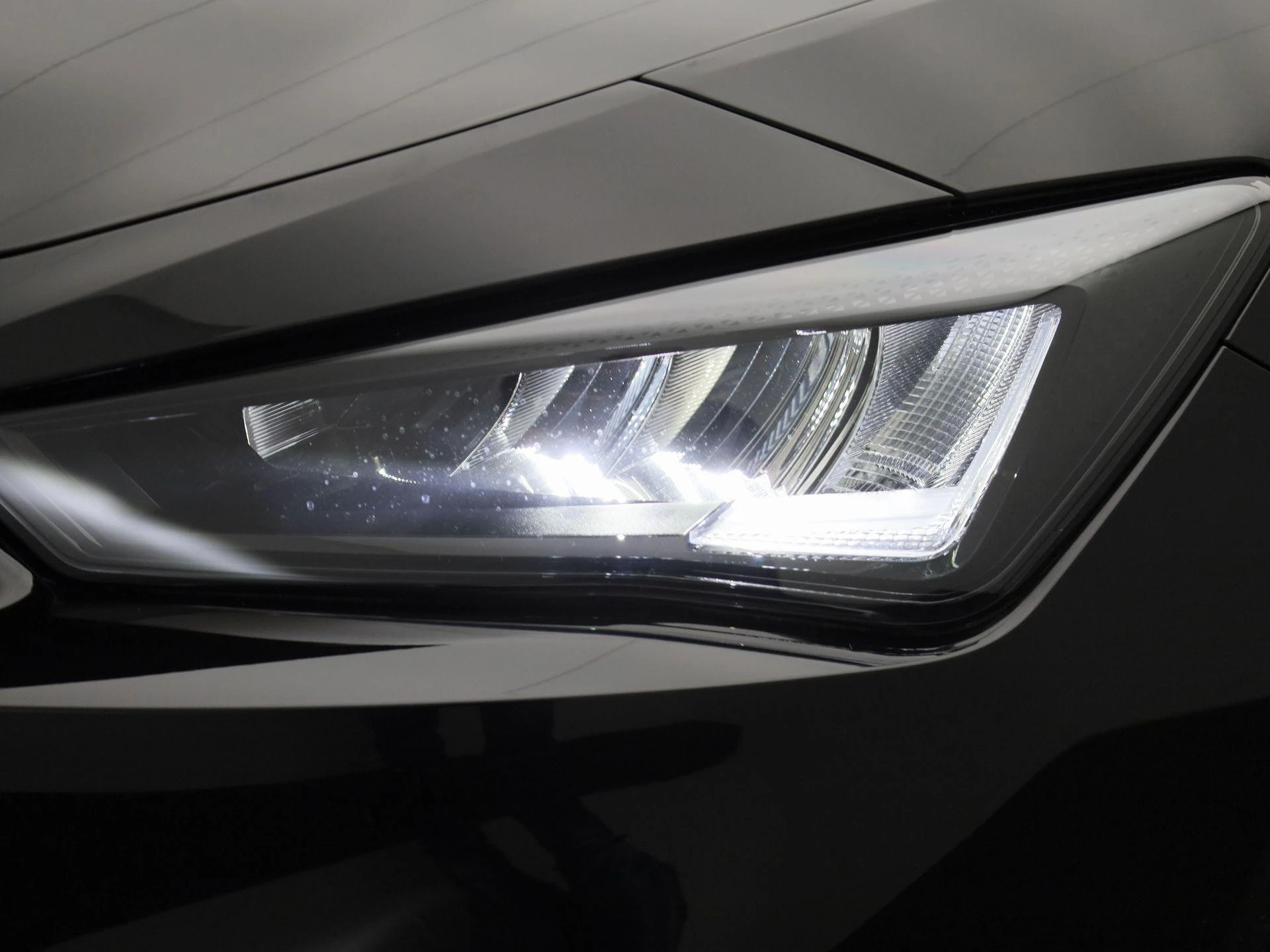 SEAT Leon Sportstourer 1.5 TSI e-Hybrid FR Business