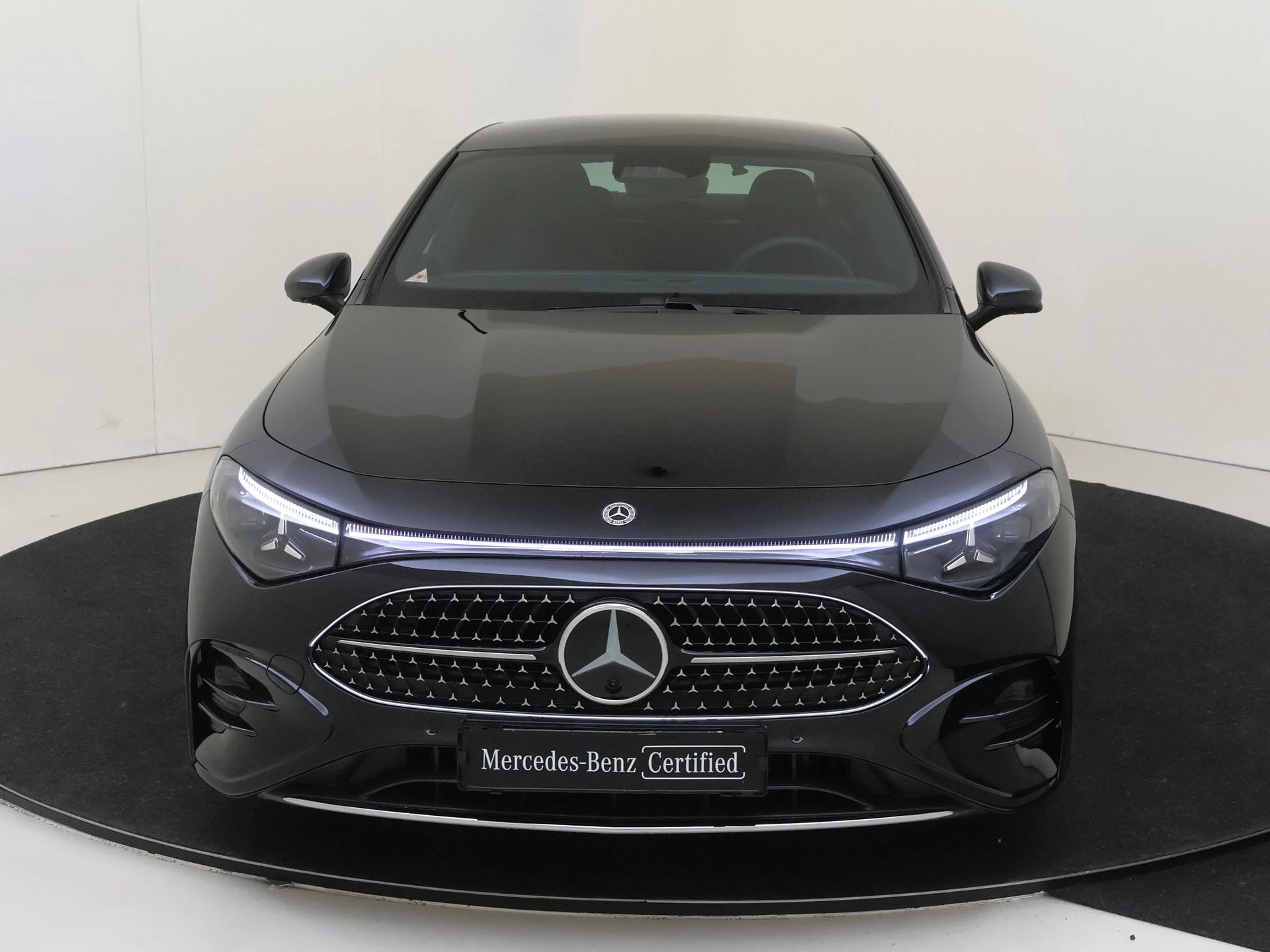 Mercedes-Benz-CLA-image-5