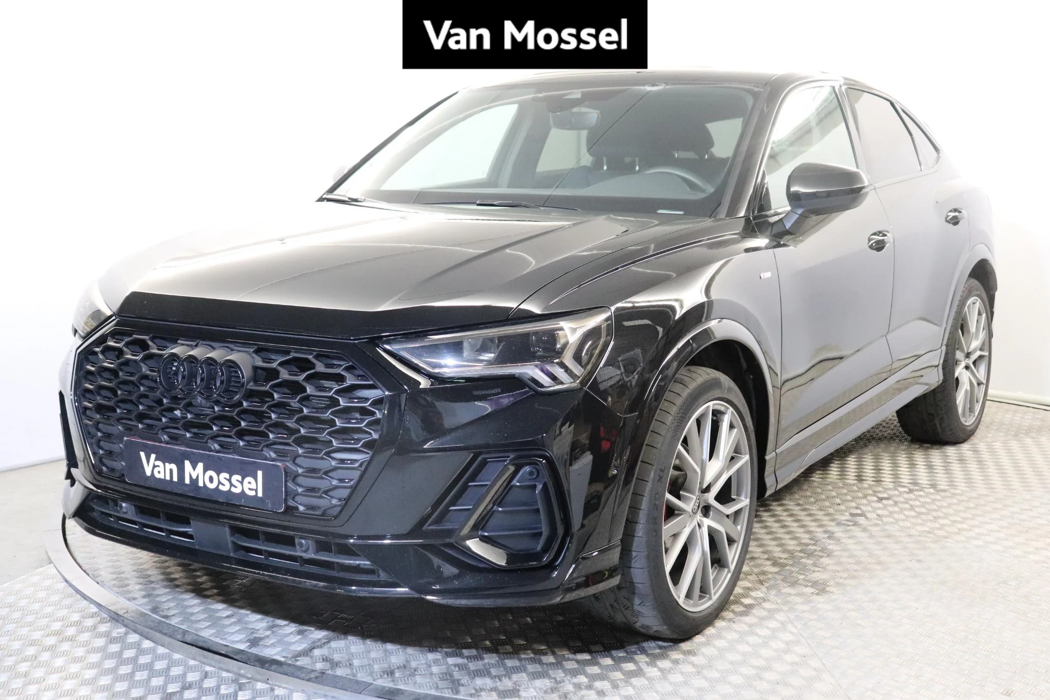 Audi-Q3-image-0