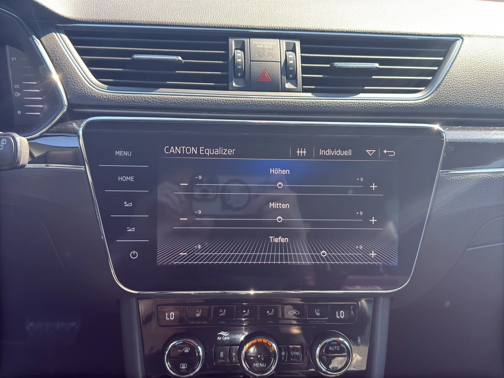 Škoda Superb Combi 2.0 TSI L&K *PANO*CANTON*AHK*STANDHEIZUNG*MATRIX*