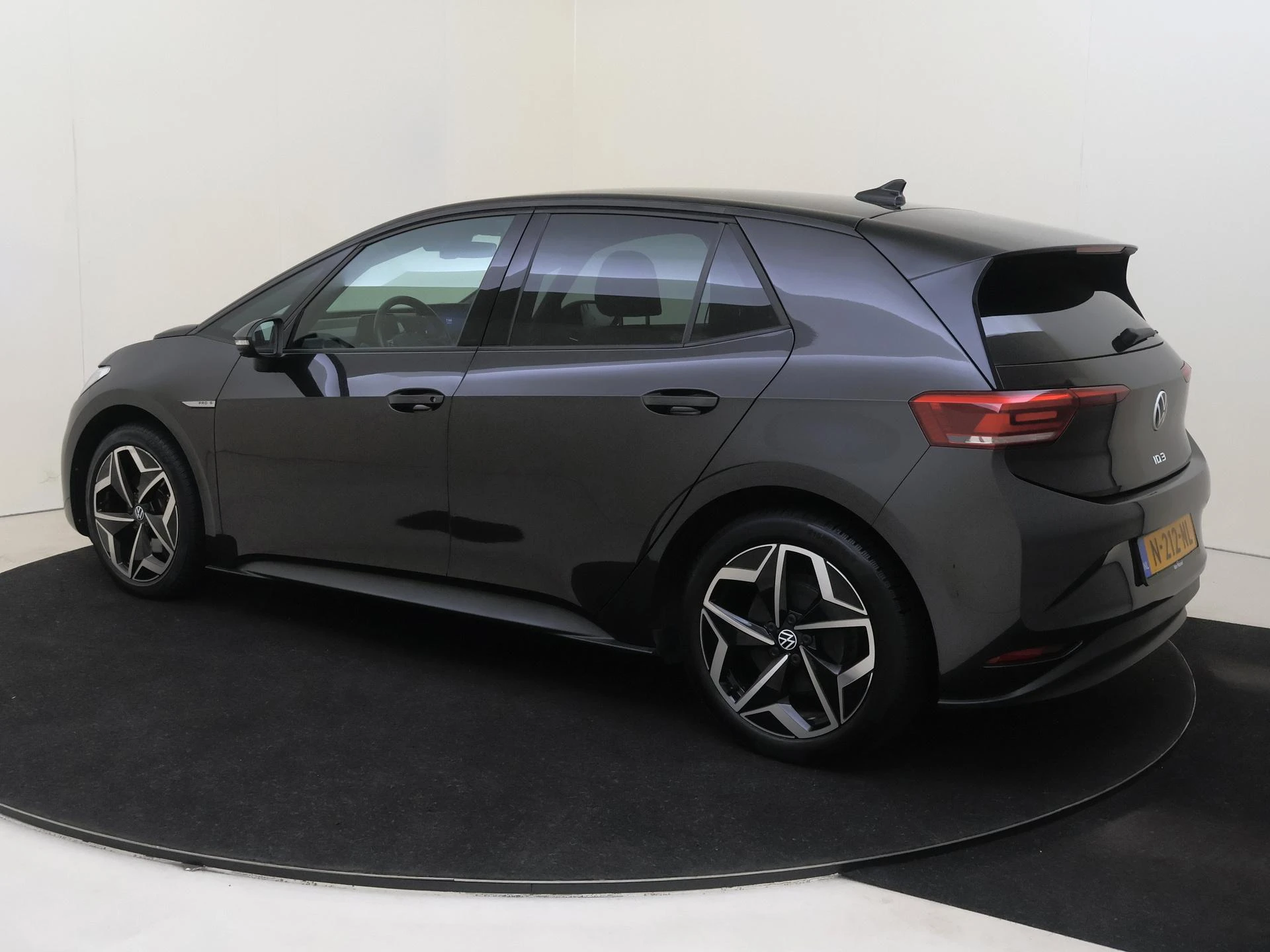 Volkswagen-ID.3-image-2