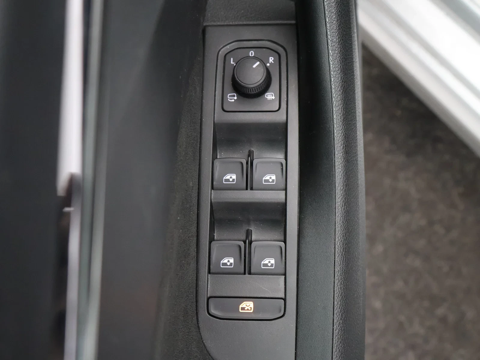 Škoda Kamiq NEW Kamiq Selection 1.0 TSI 85kW (115pk) DSG7 / DEMO