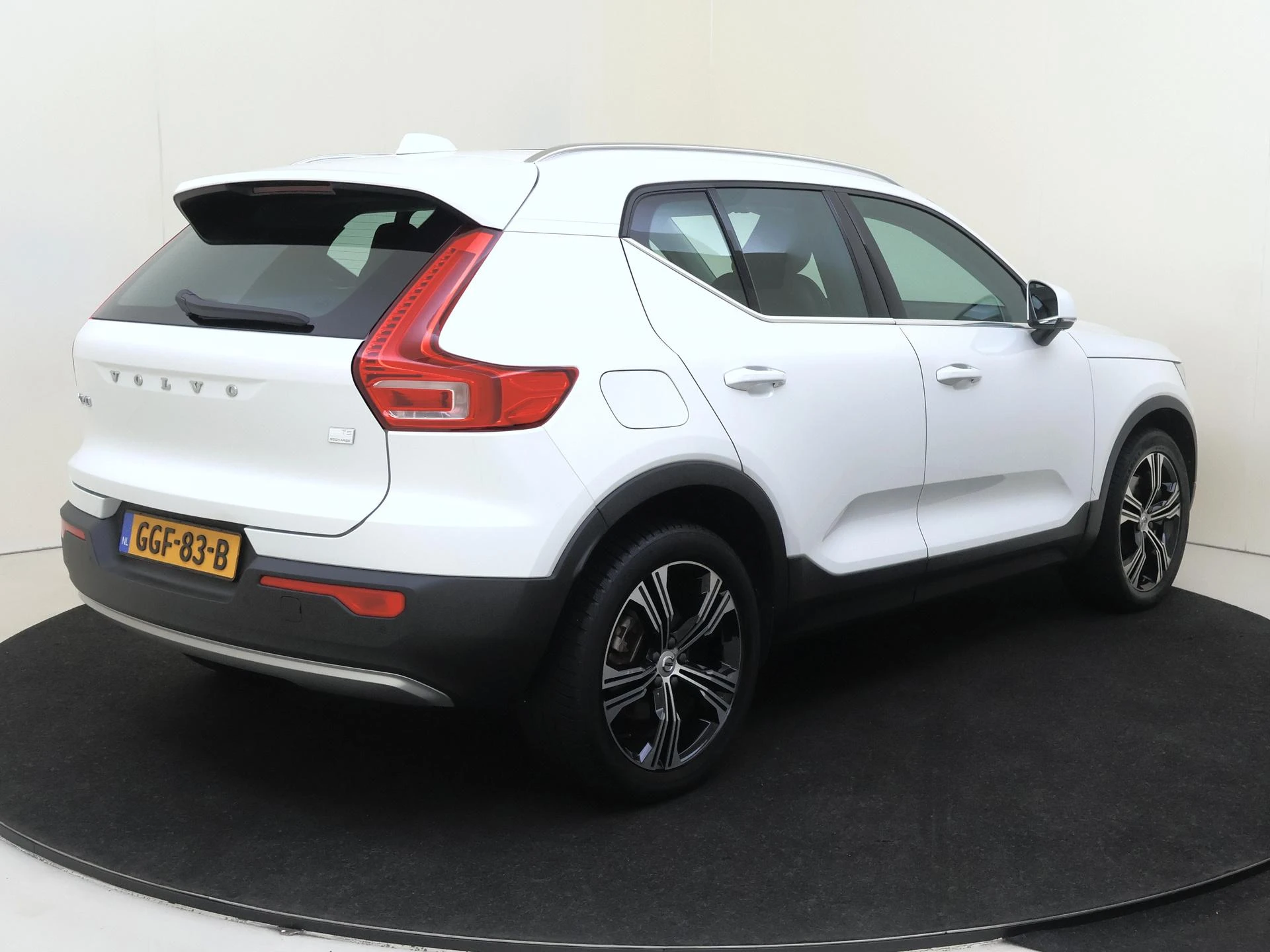 Volvo-XC40-image-3