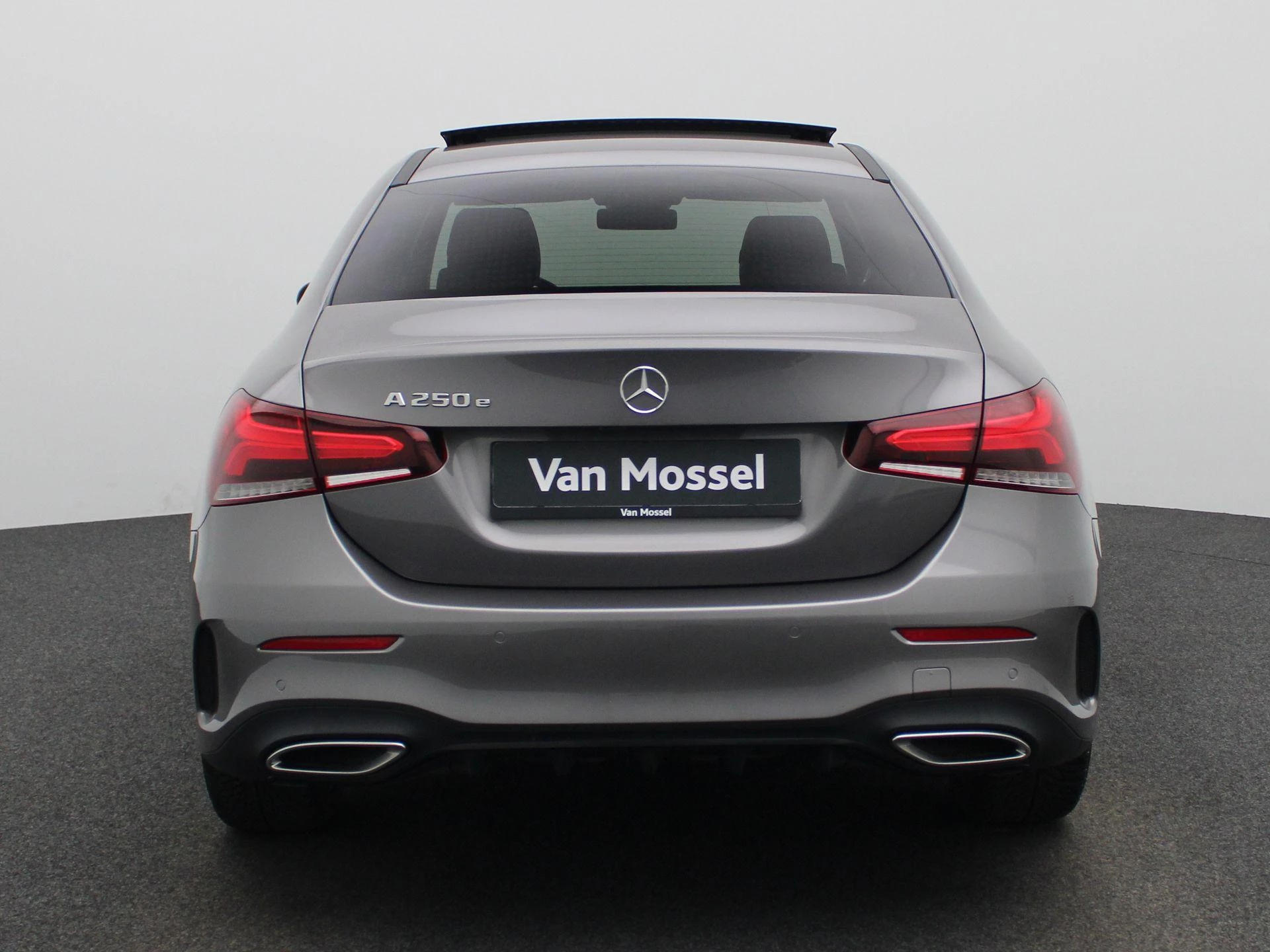 Mercedes-Benz-A-Klasse-image-5
