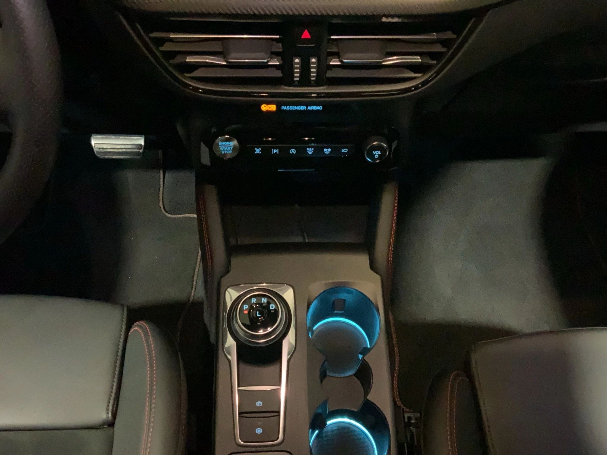 Ford Kuga ST-Line X Aut.*360GRAD*LED-MATRIX*NAVI*GRA*WINTER-PKT.