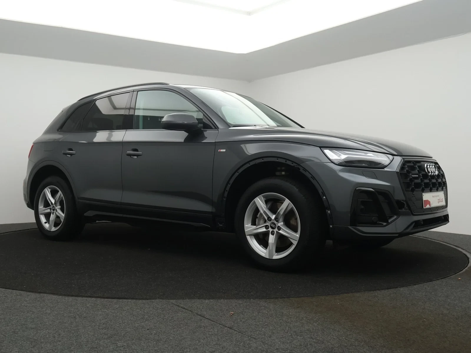 Audi Q5 Audi Q5 2XS line 45TFSI QUATTRO 265PK *AUTOMAAT*TREKHAAK*VIRTUAL COCKPIT*CAMERA*CRUISE*LEDER*APP-CON