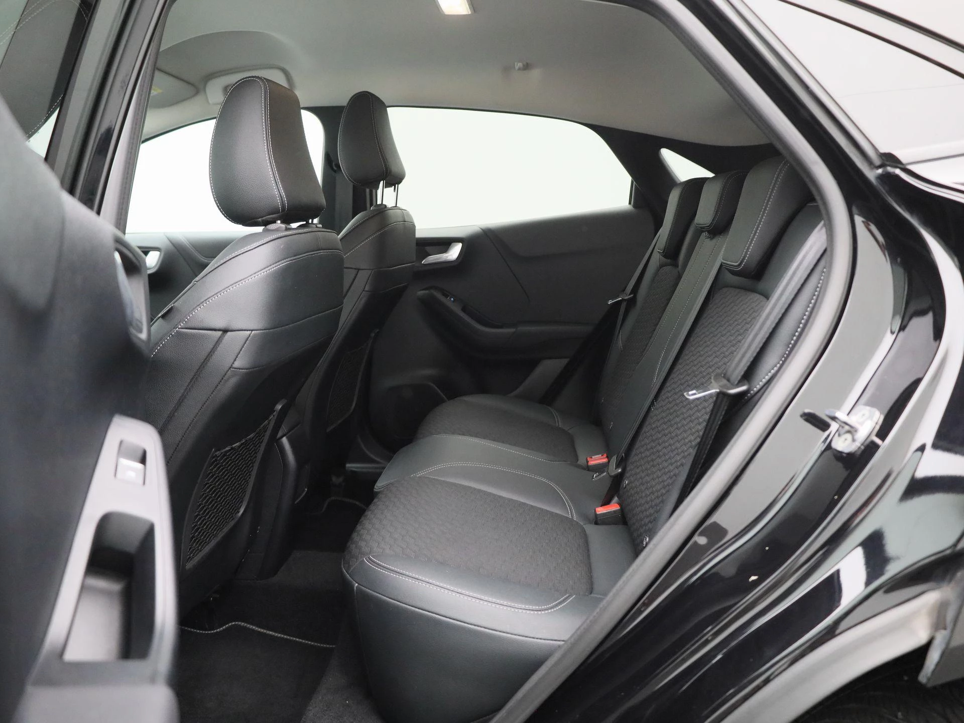 Ford Puma 1.0i Ecoboost mHEV 92kW Titanium