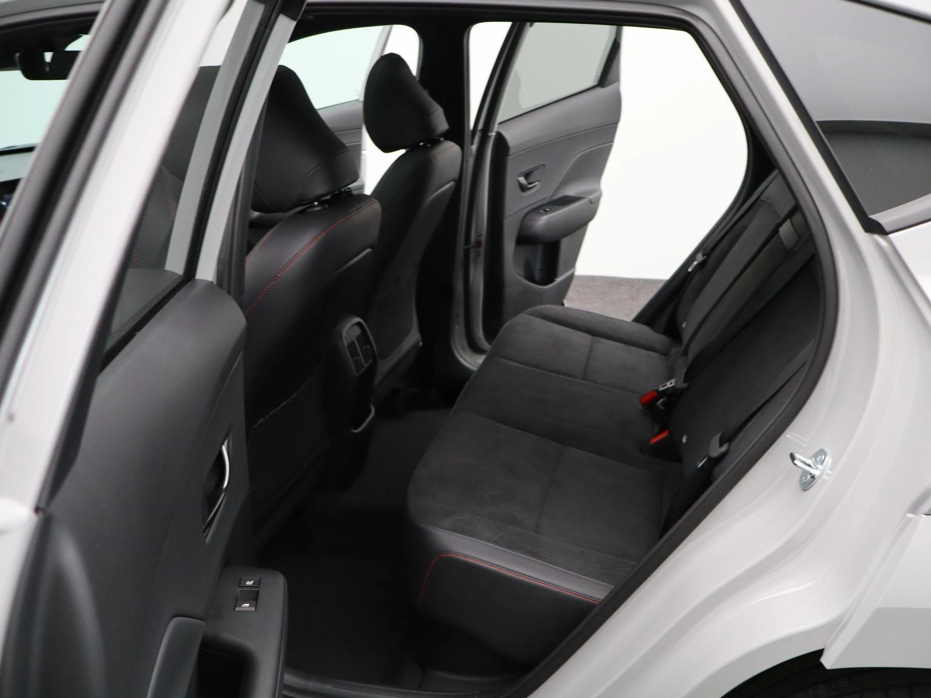 Hyundai Kona 1.6 GDI HEV N Line Sky