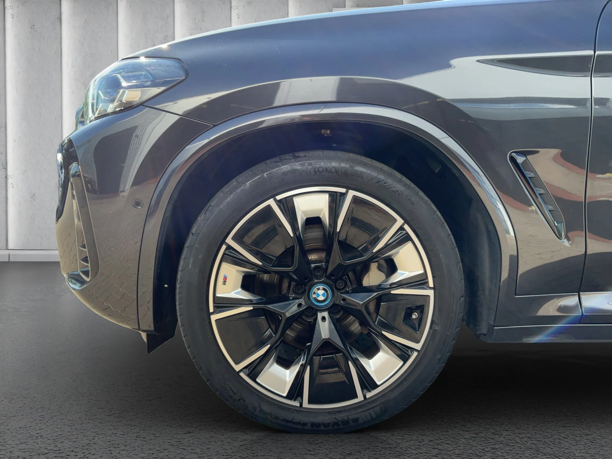 BMW-iX3-image-8