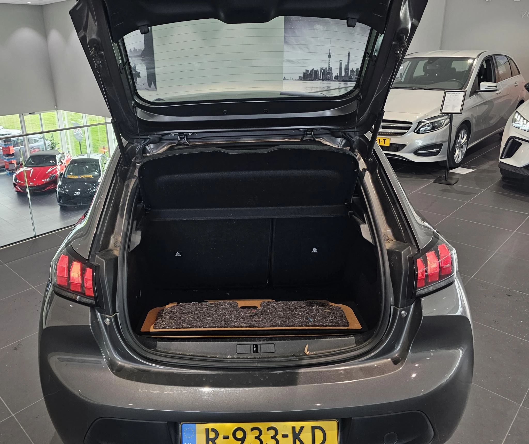 Peugeot-208-image-6