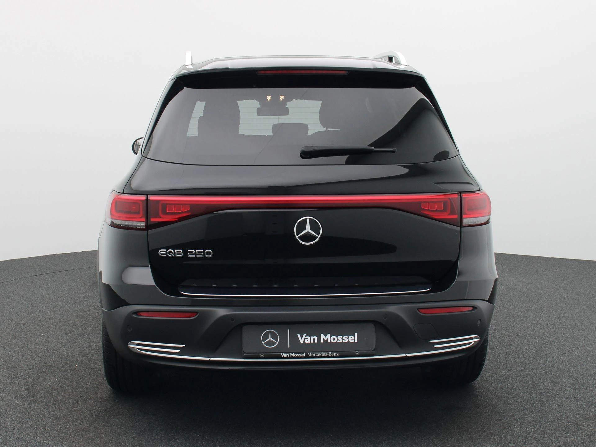 Mercedes-Benz EQB 250 Business Line