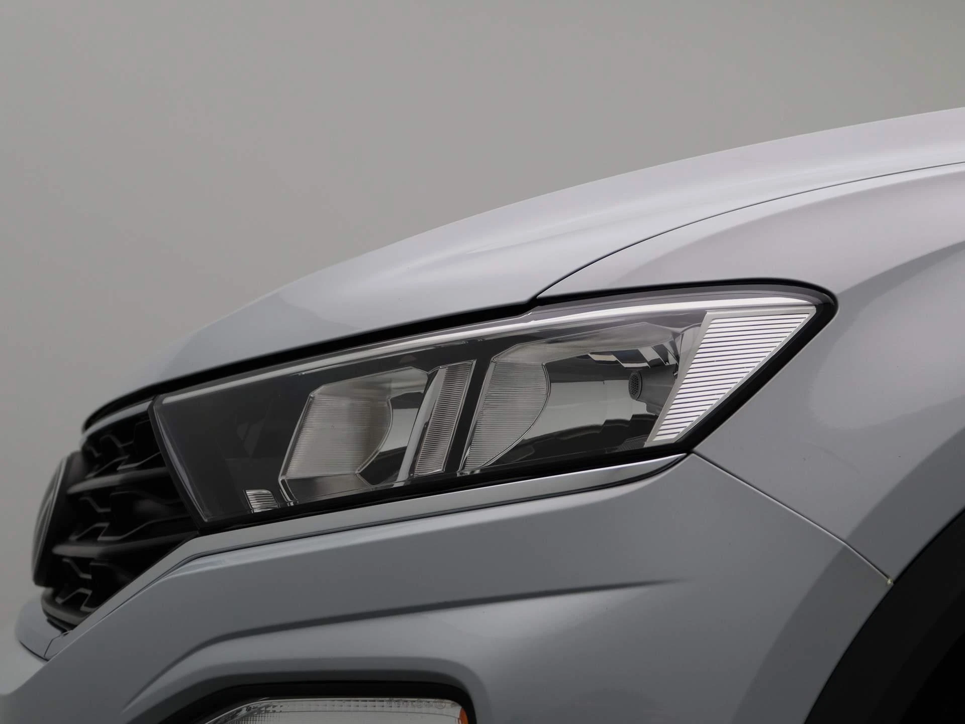 Volkswagen-T-Roc-image-12