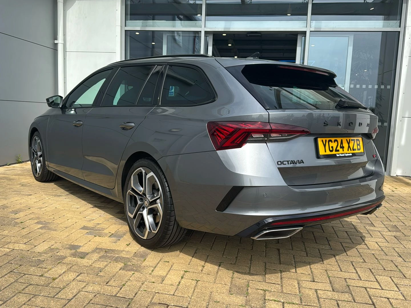 Škoda Octavia 2.0 TSI vRS 5dr DSG