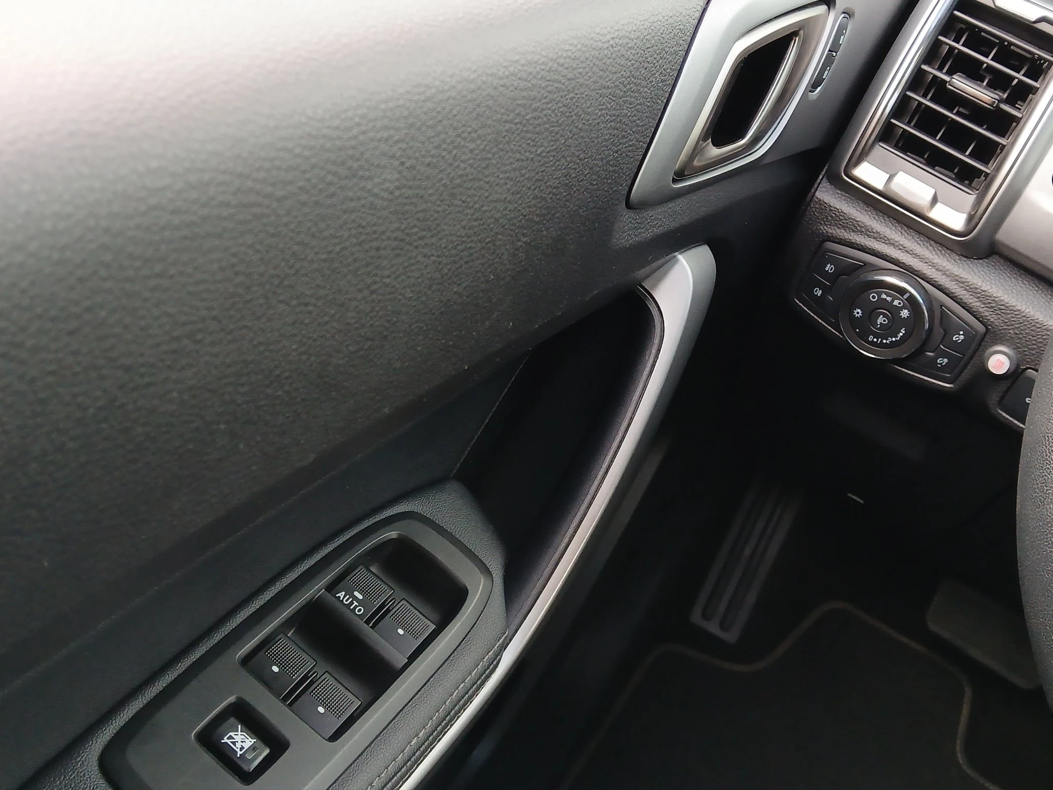 Ford-Ranger-image-16