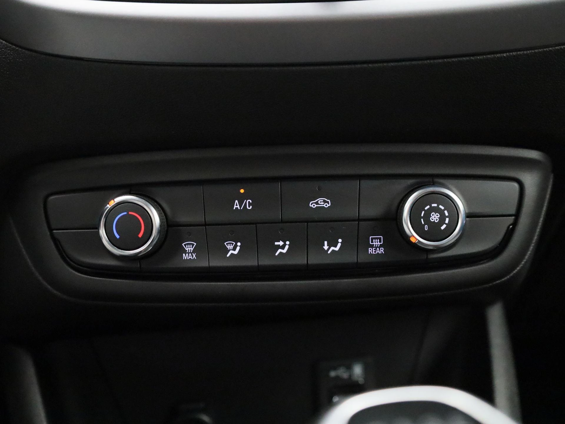 Opel-Crossland-image-19