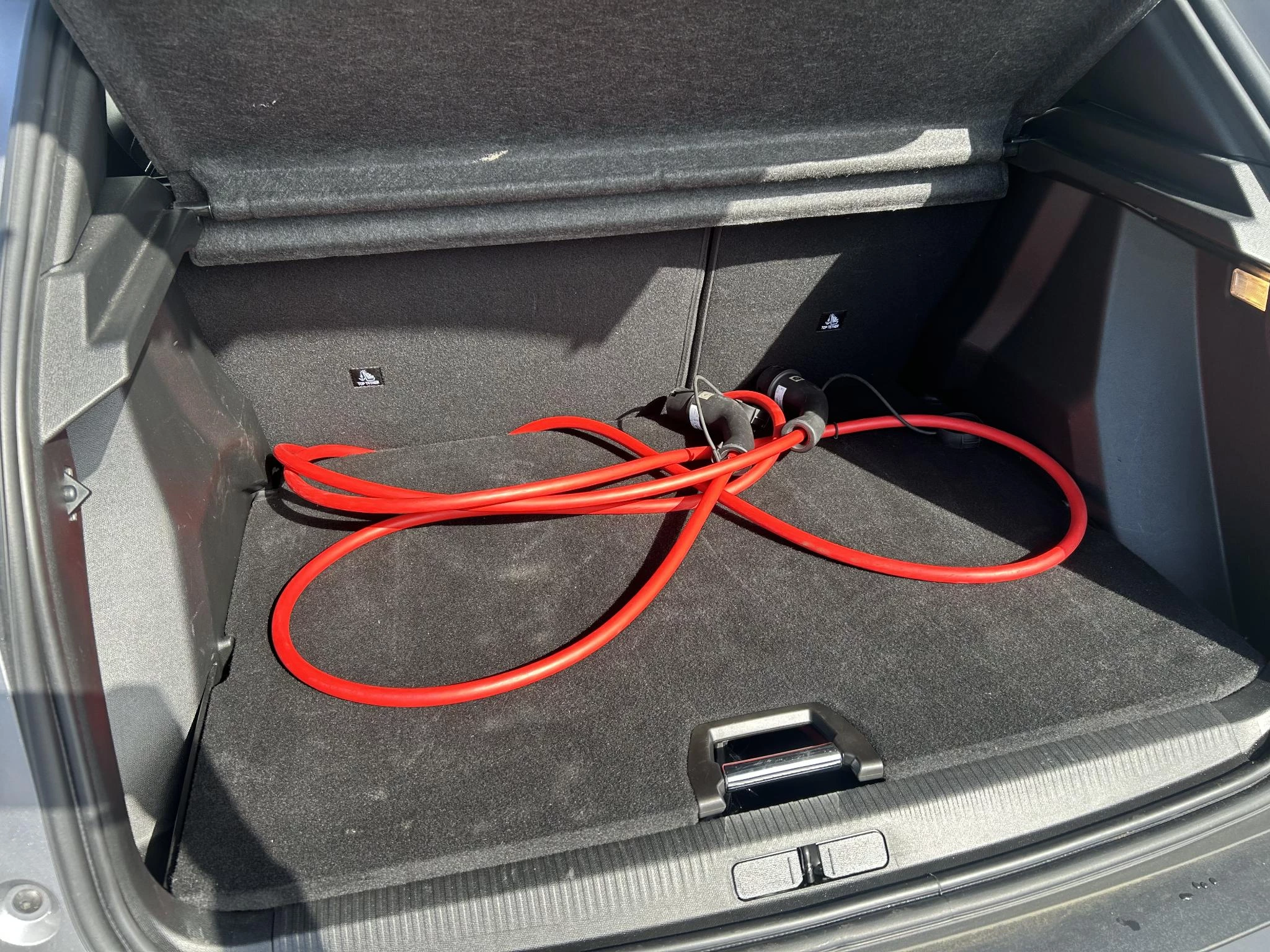 Peugeot-e-2008-image-22