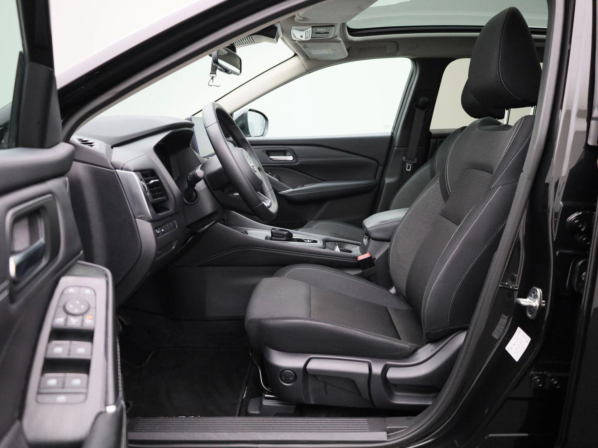 Nissan-QASHQAI-image-10