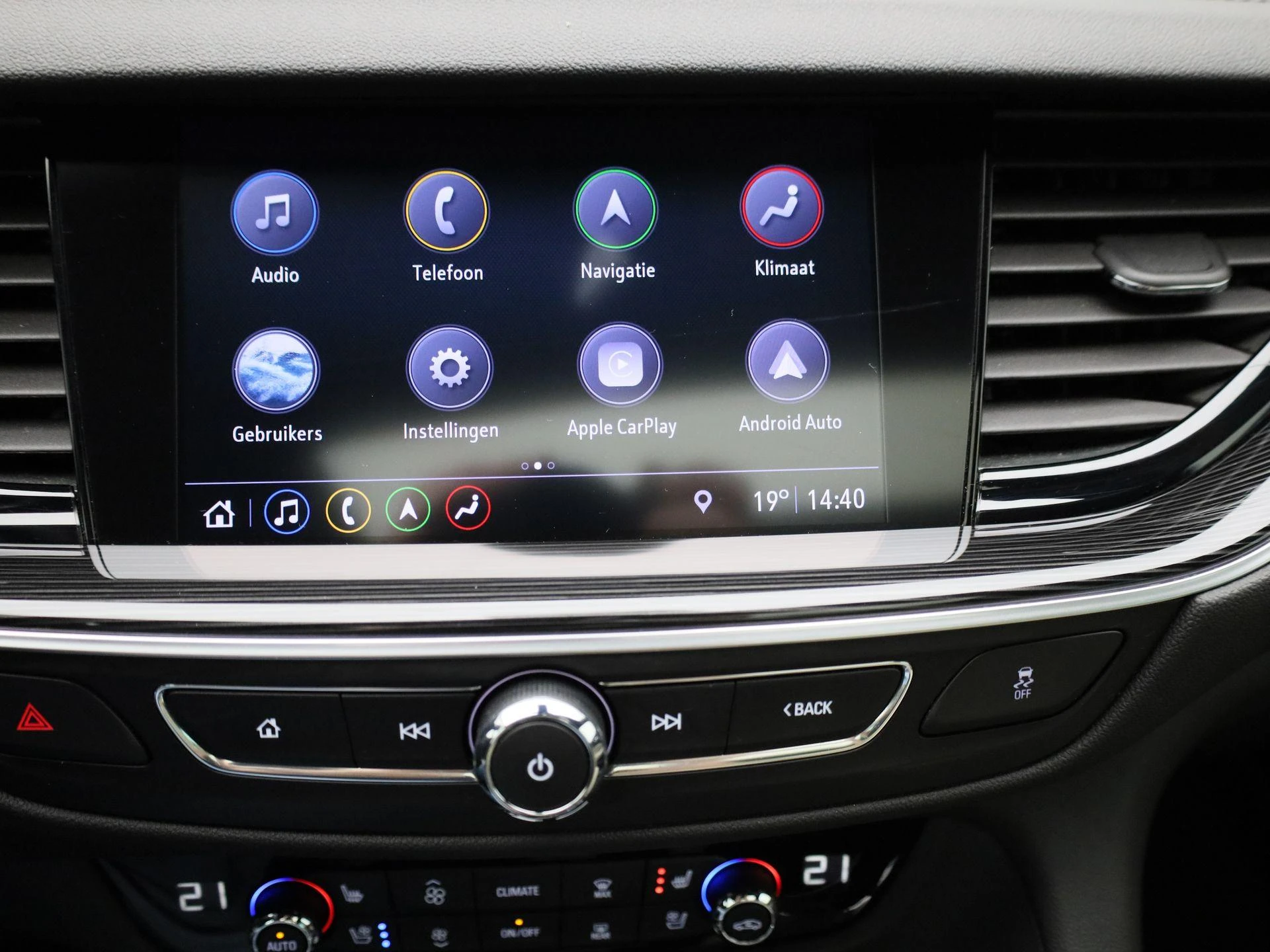 Opel-Insignia-image-15