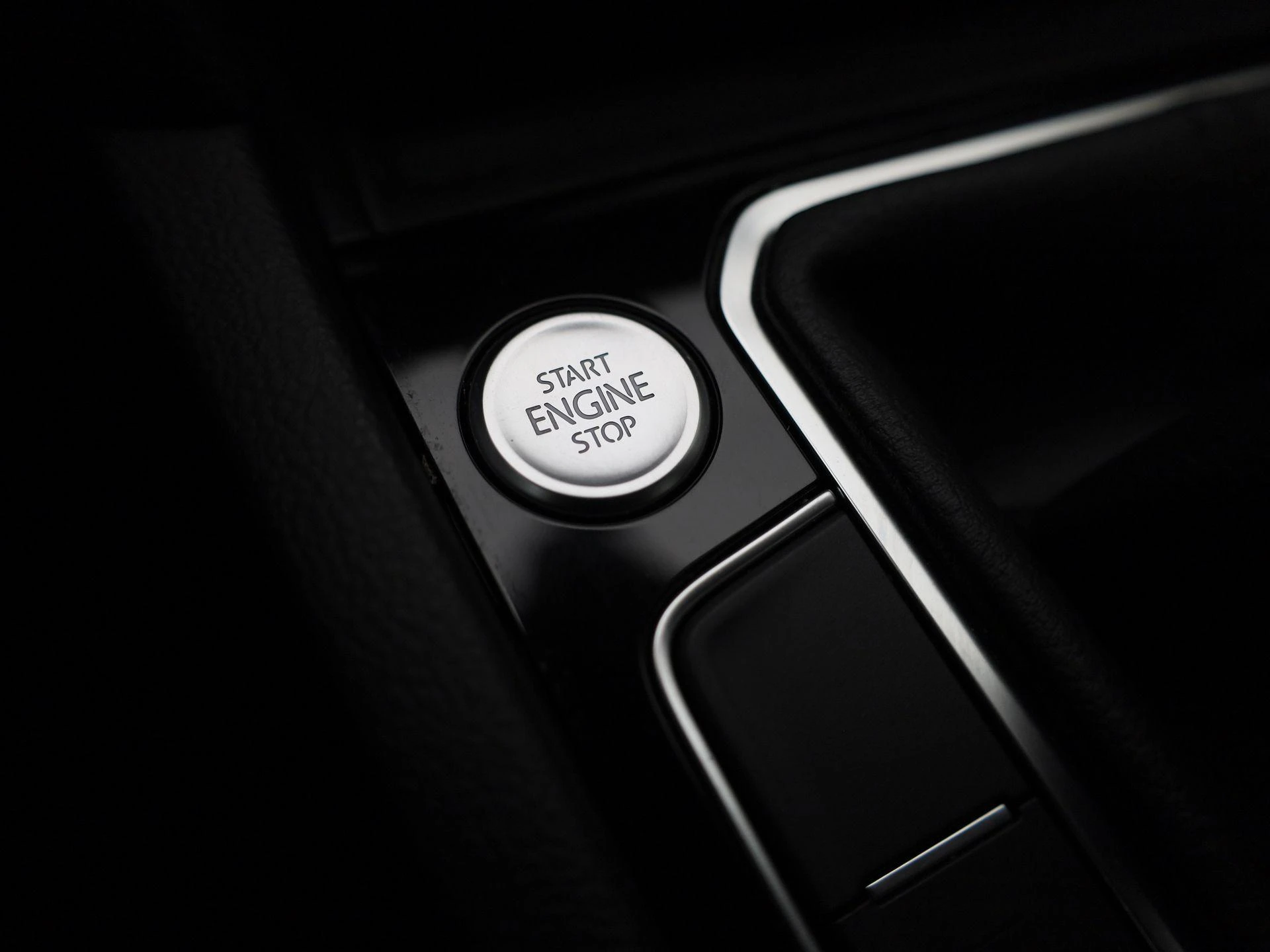 Volkswagen-Passat-image-24