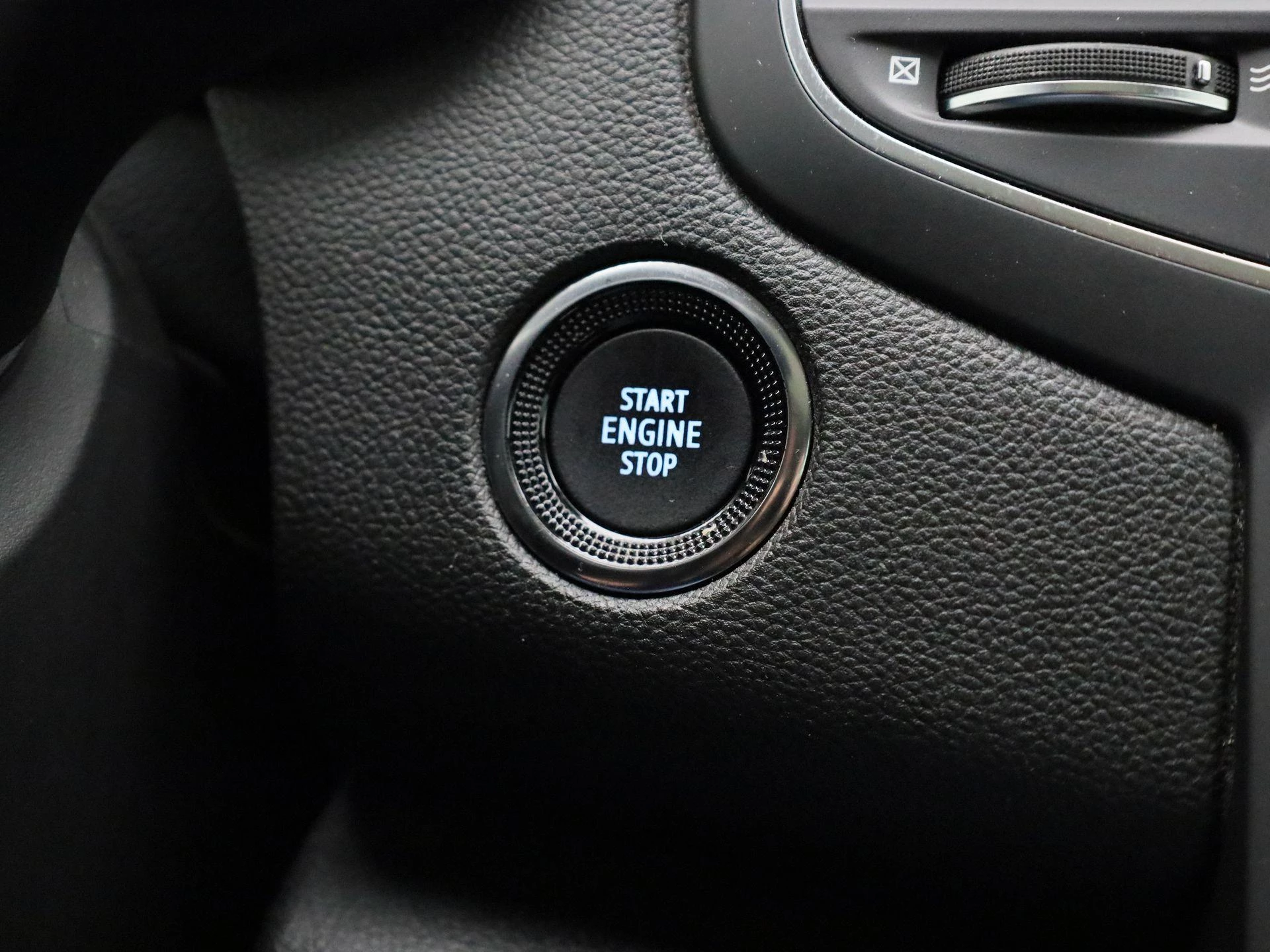Renault-Megane E-Tech-image-20