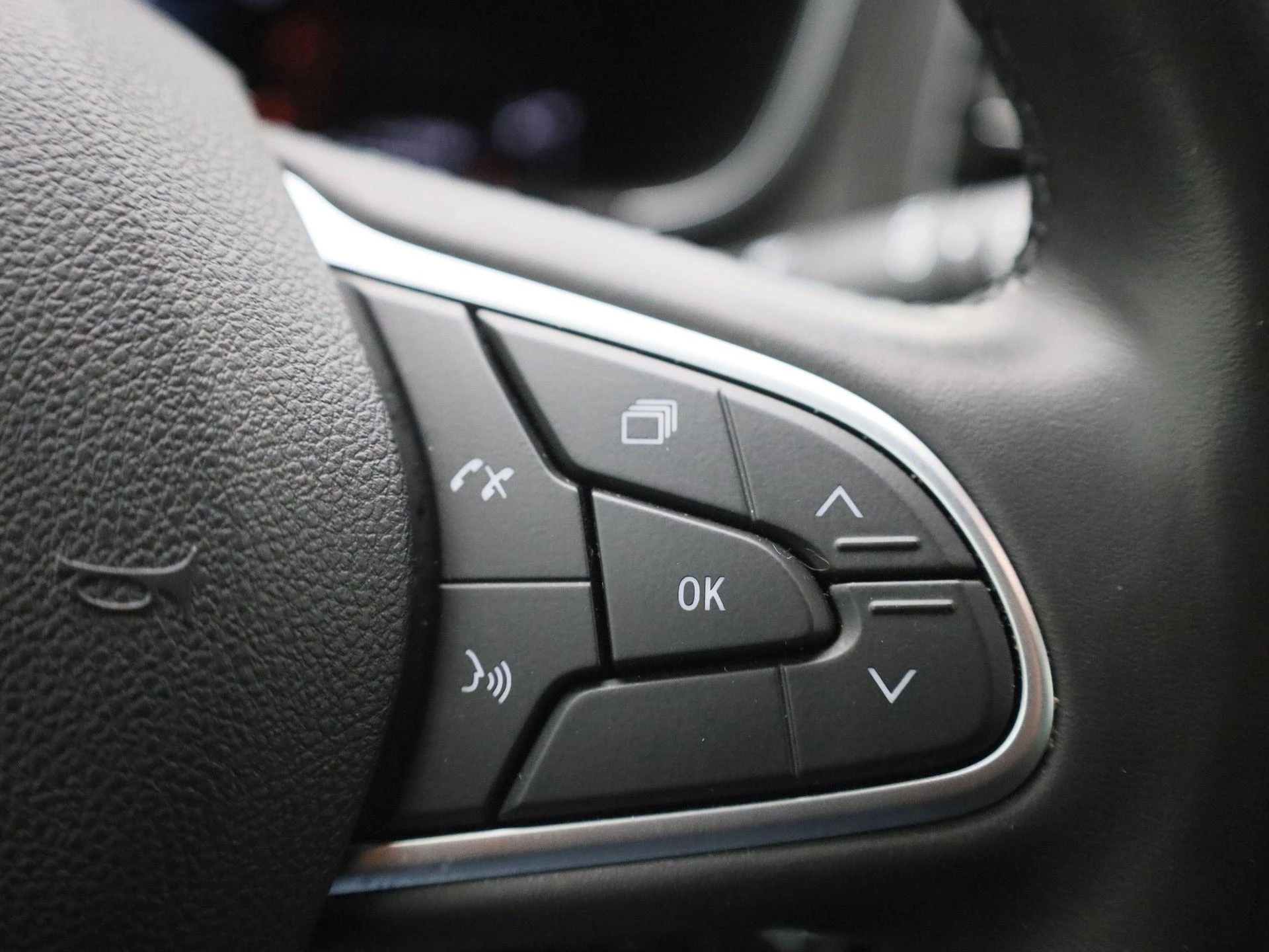 Renault-Mégane Estate-image-21