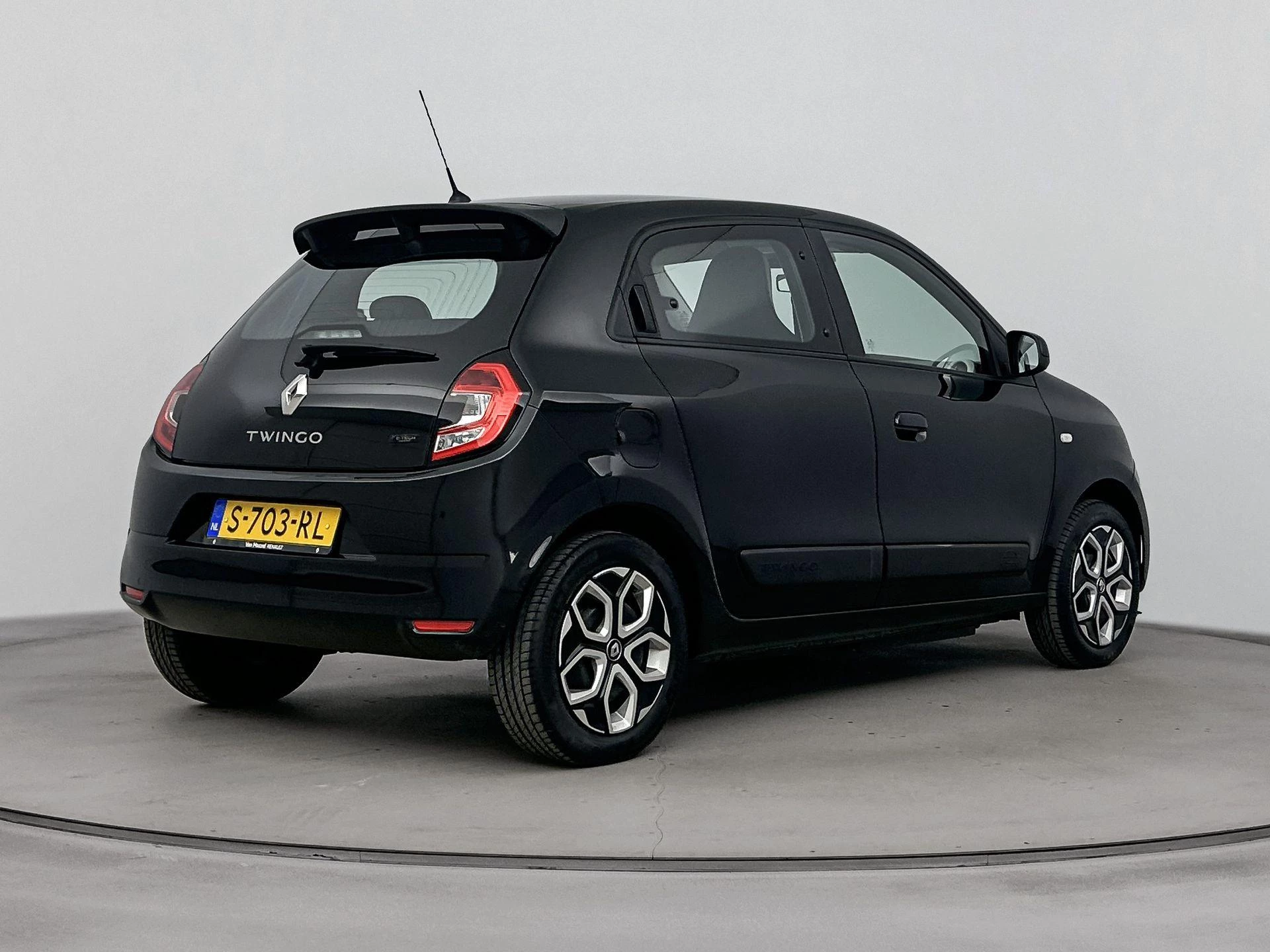 Renault-Twingo-image-5
