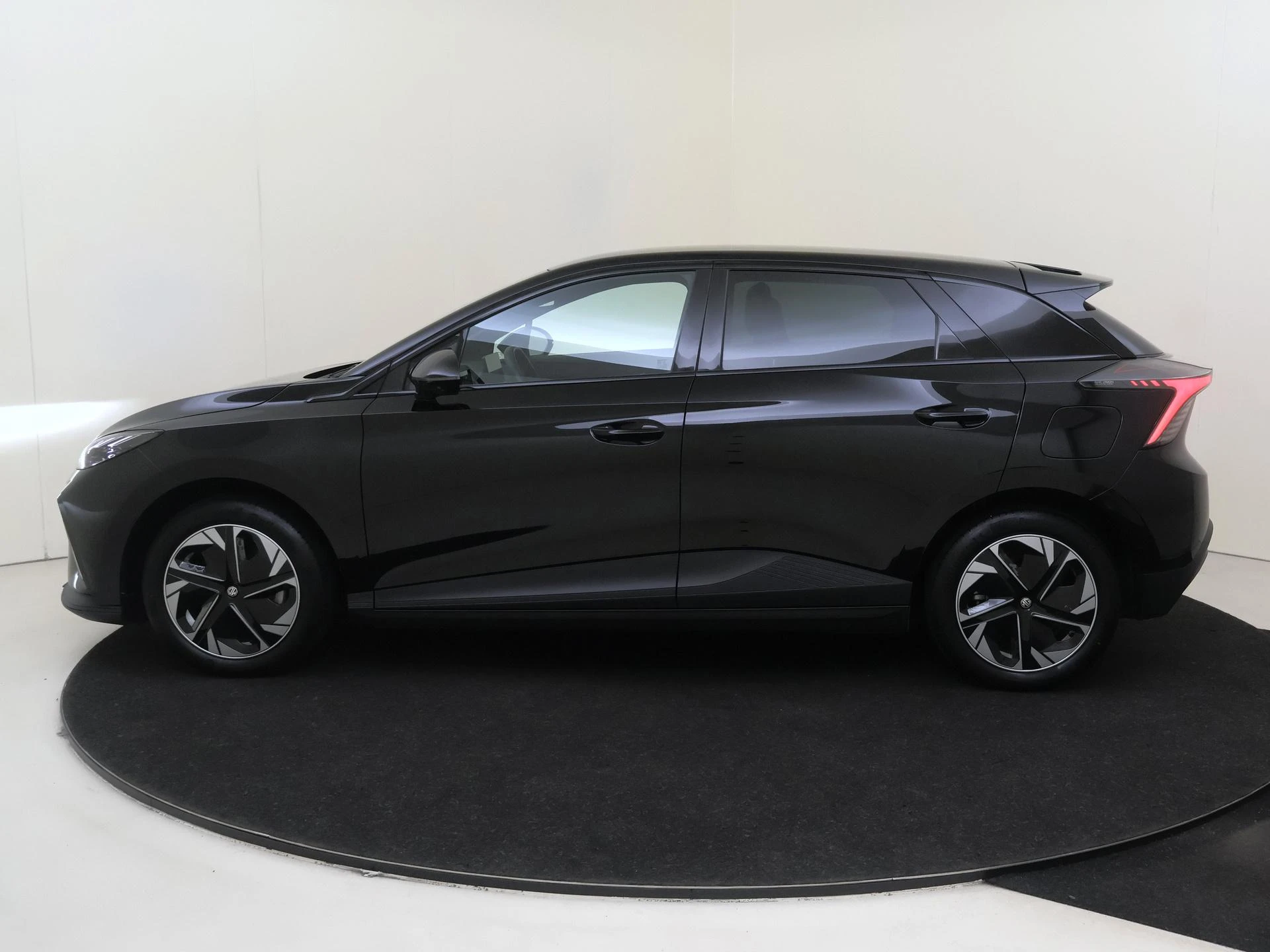 MG MG4 EV Electric Luxury 64 kWh